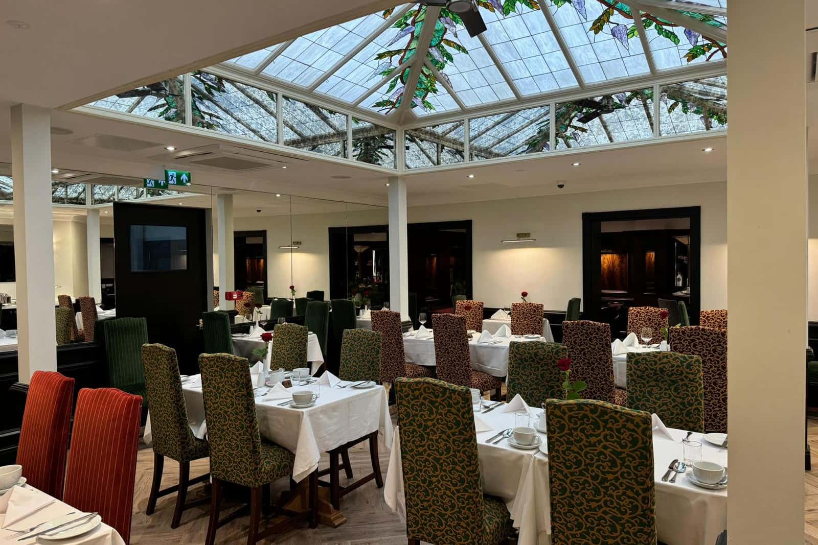 The Pavilion Restaurant and Lord's Bar 0