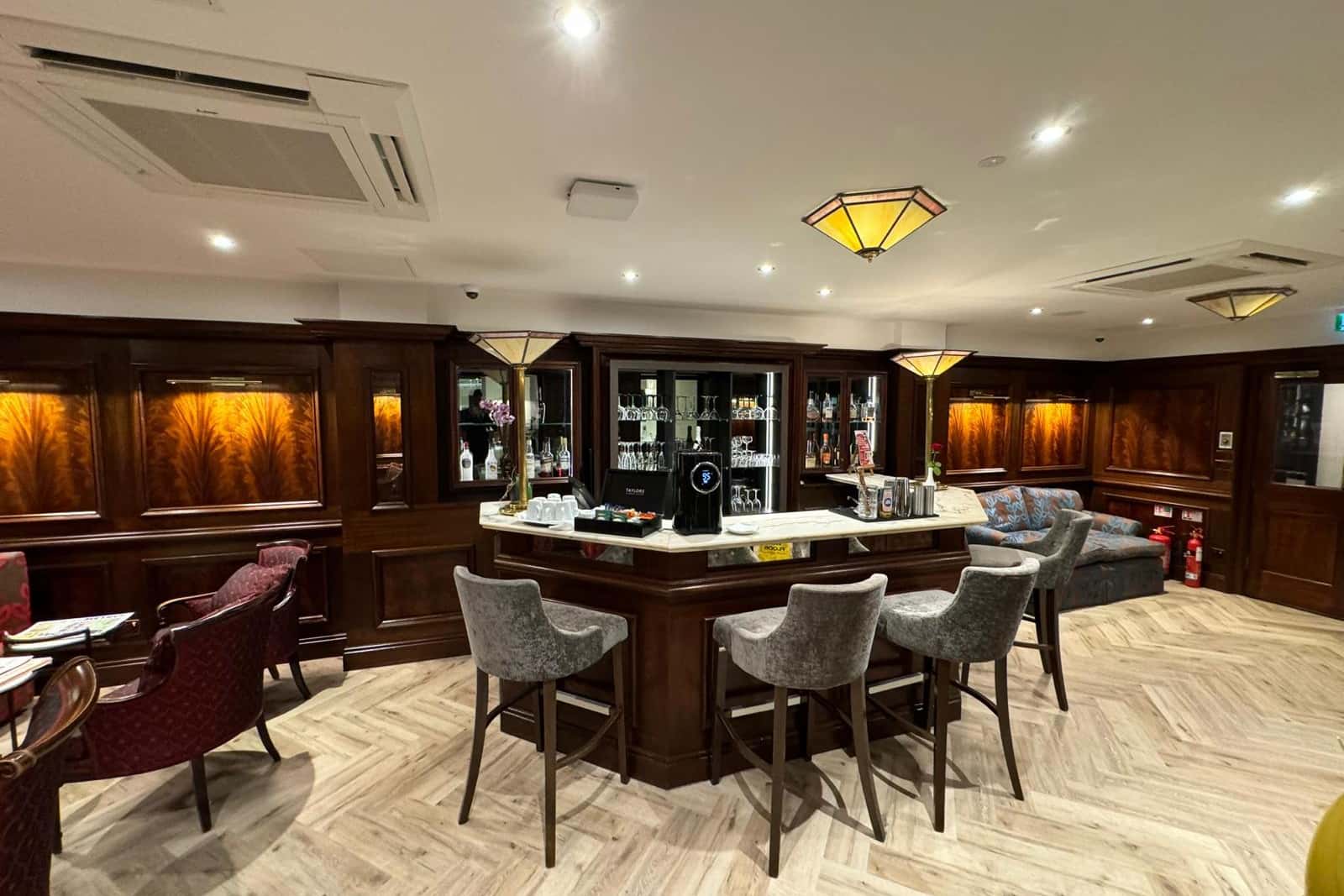 The Pavilion Restaurant and Lord's Bar 2