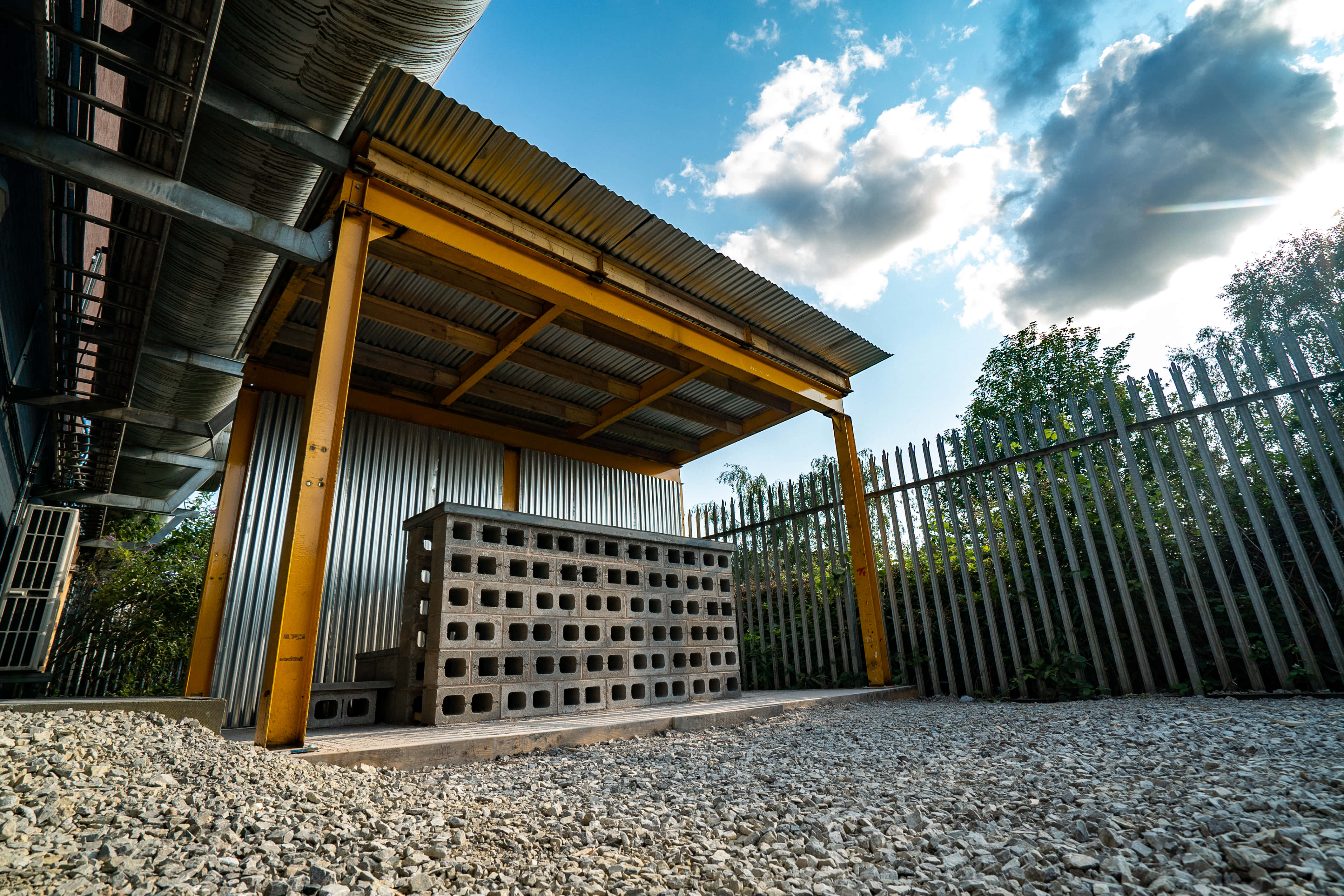 Outspace - Un.titled Studio 0