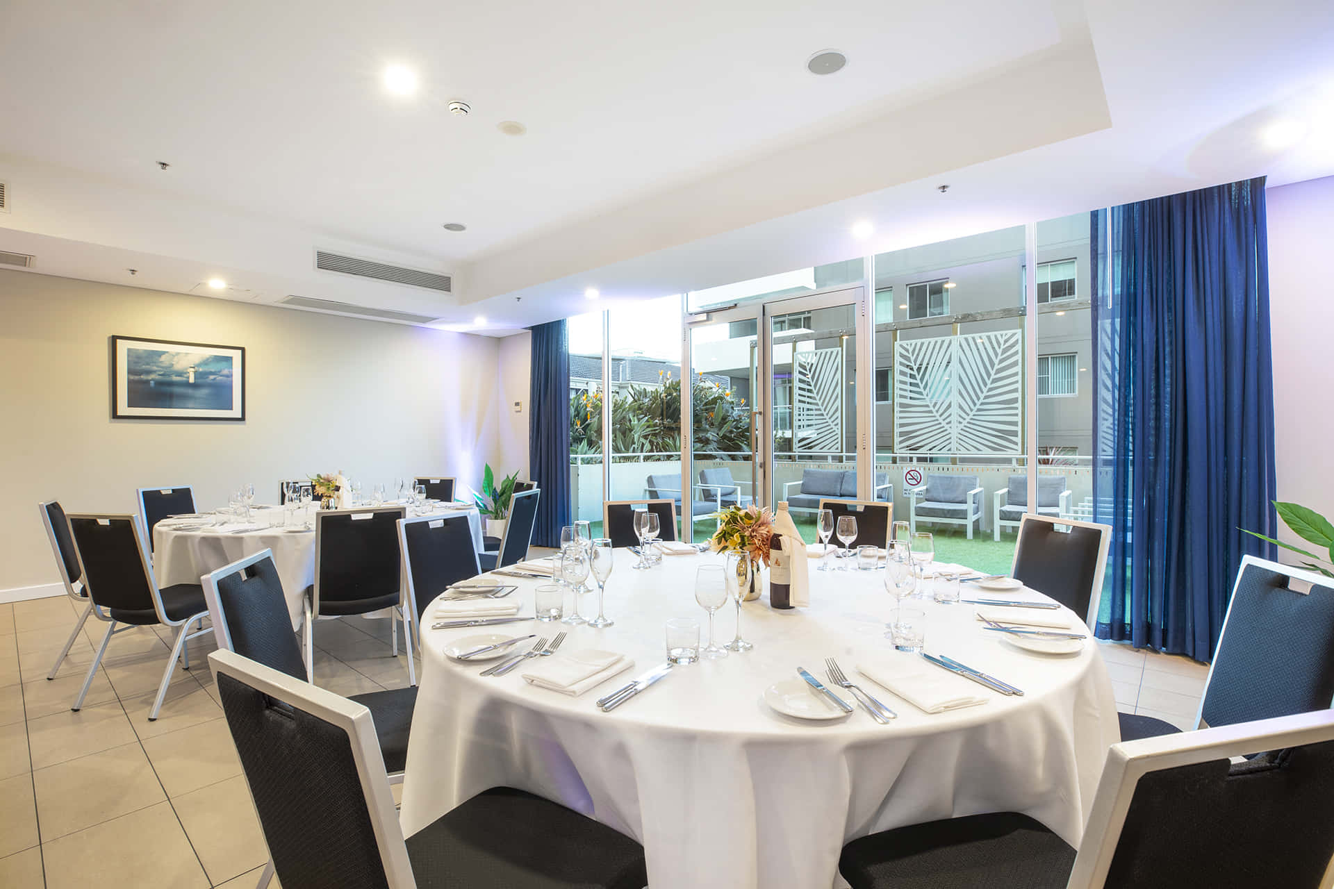 Vista Room & Terrace 3D tour