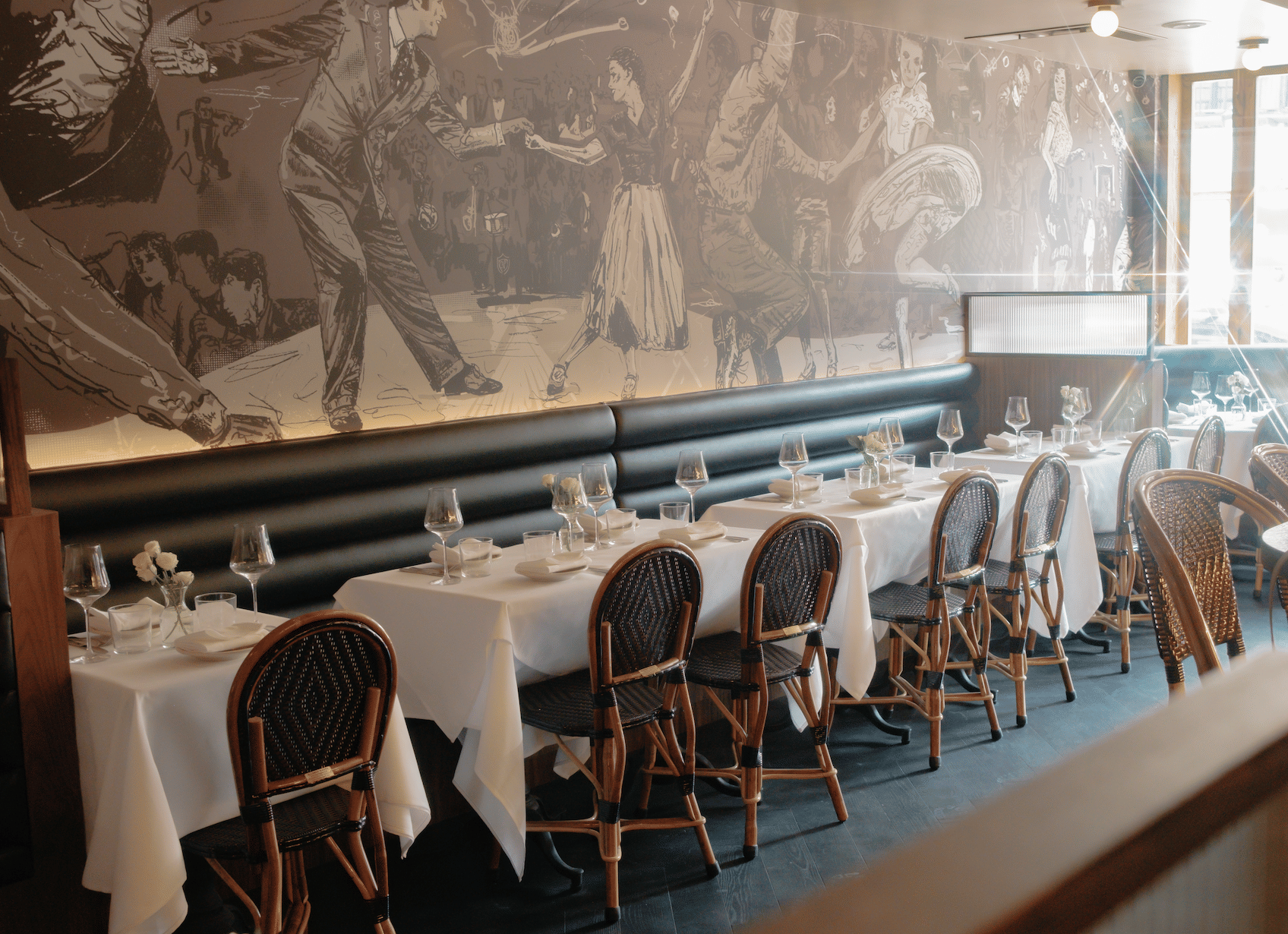 Lucky's Soho - Main Dining Room 3