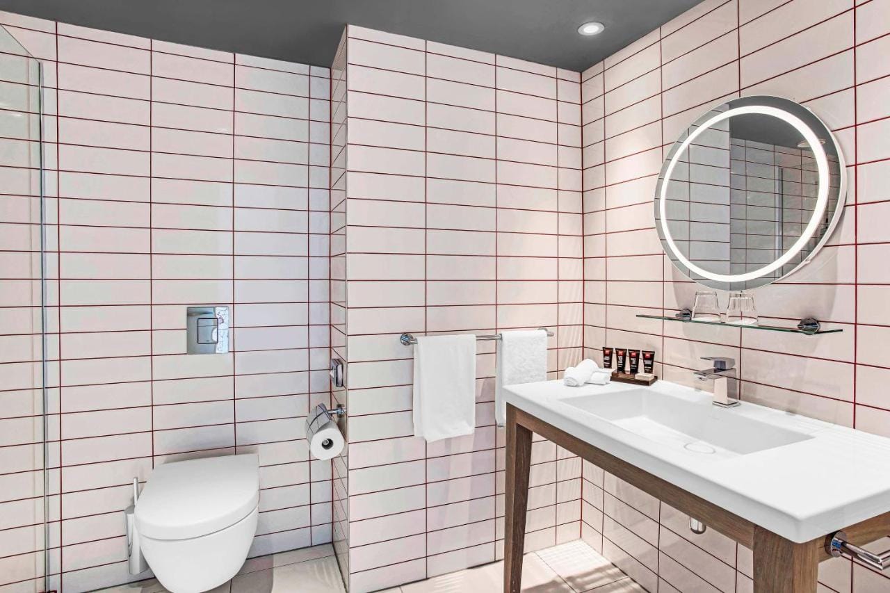 Standard Guestroom 2