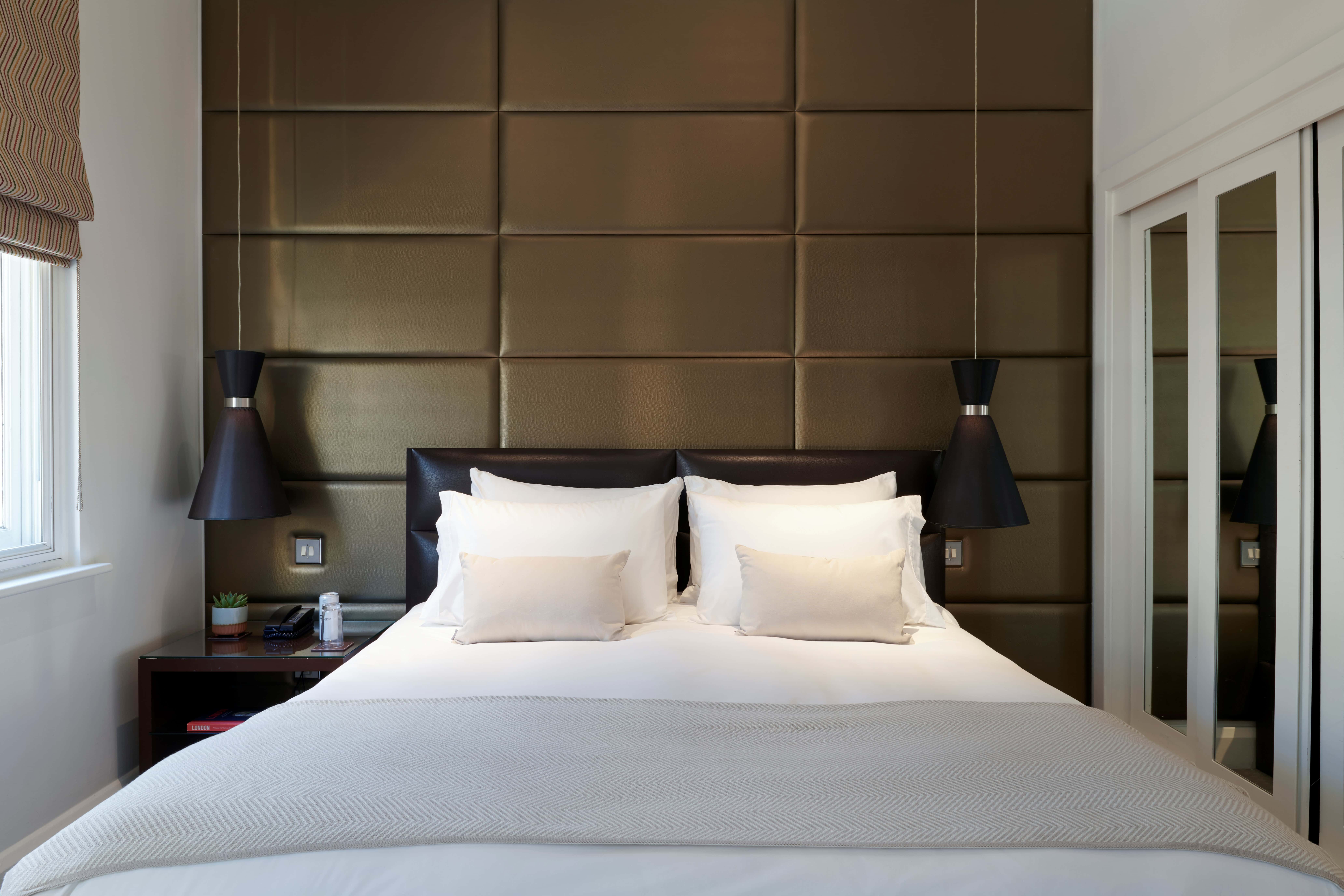 Bedrooms 0