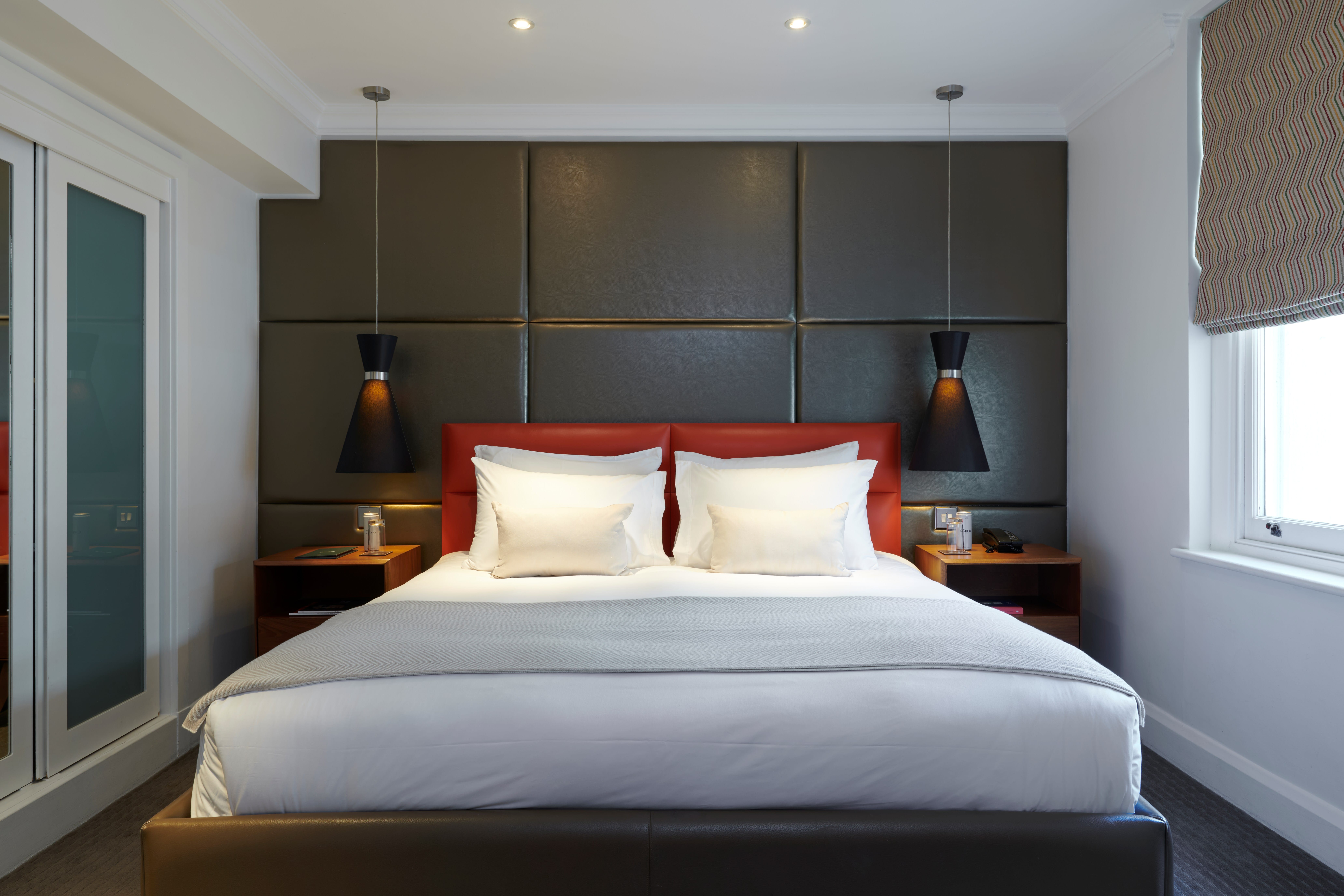Bedrooms 7