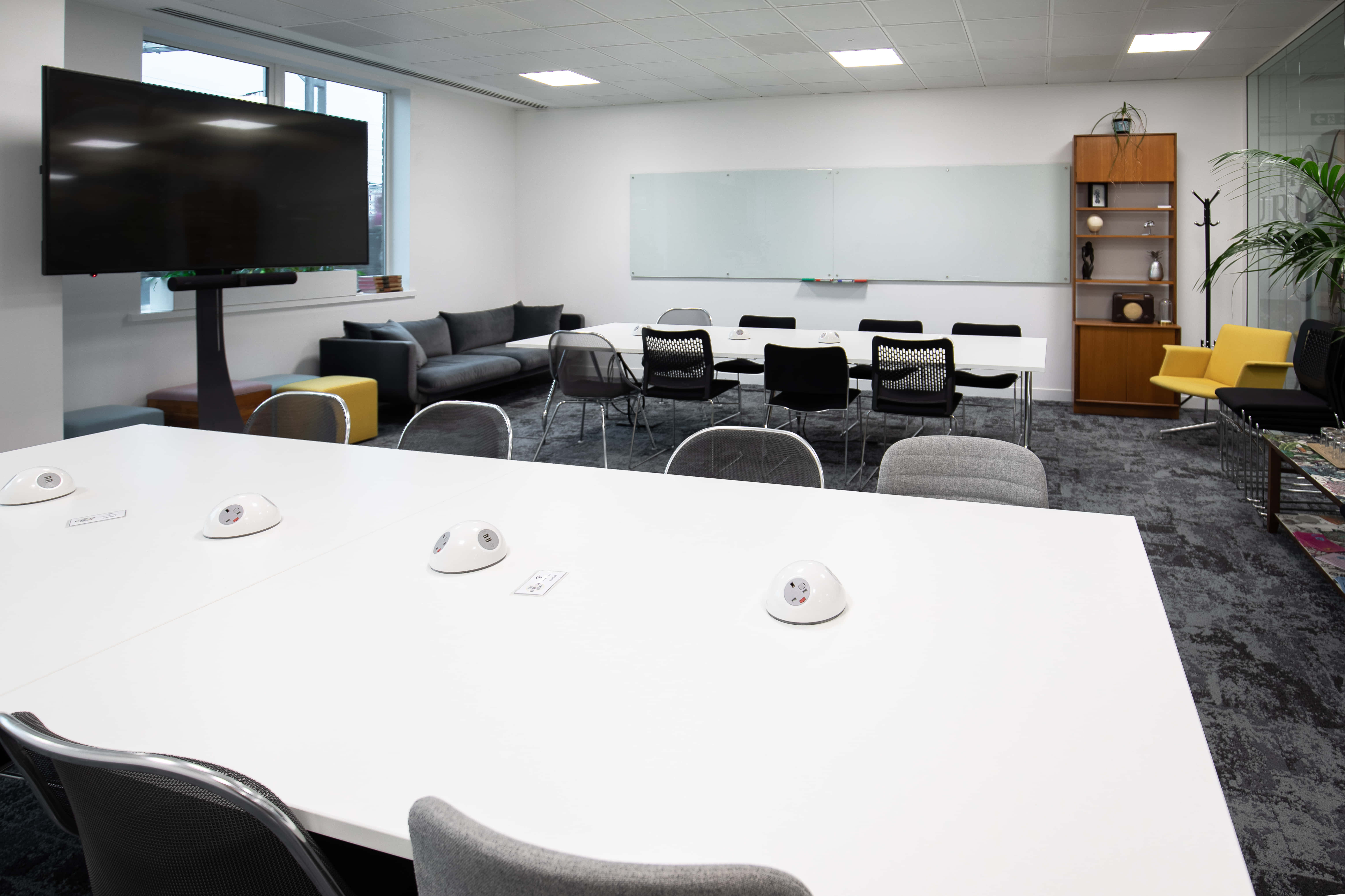 The Curious Lounge - 16 Person Room 2