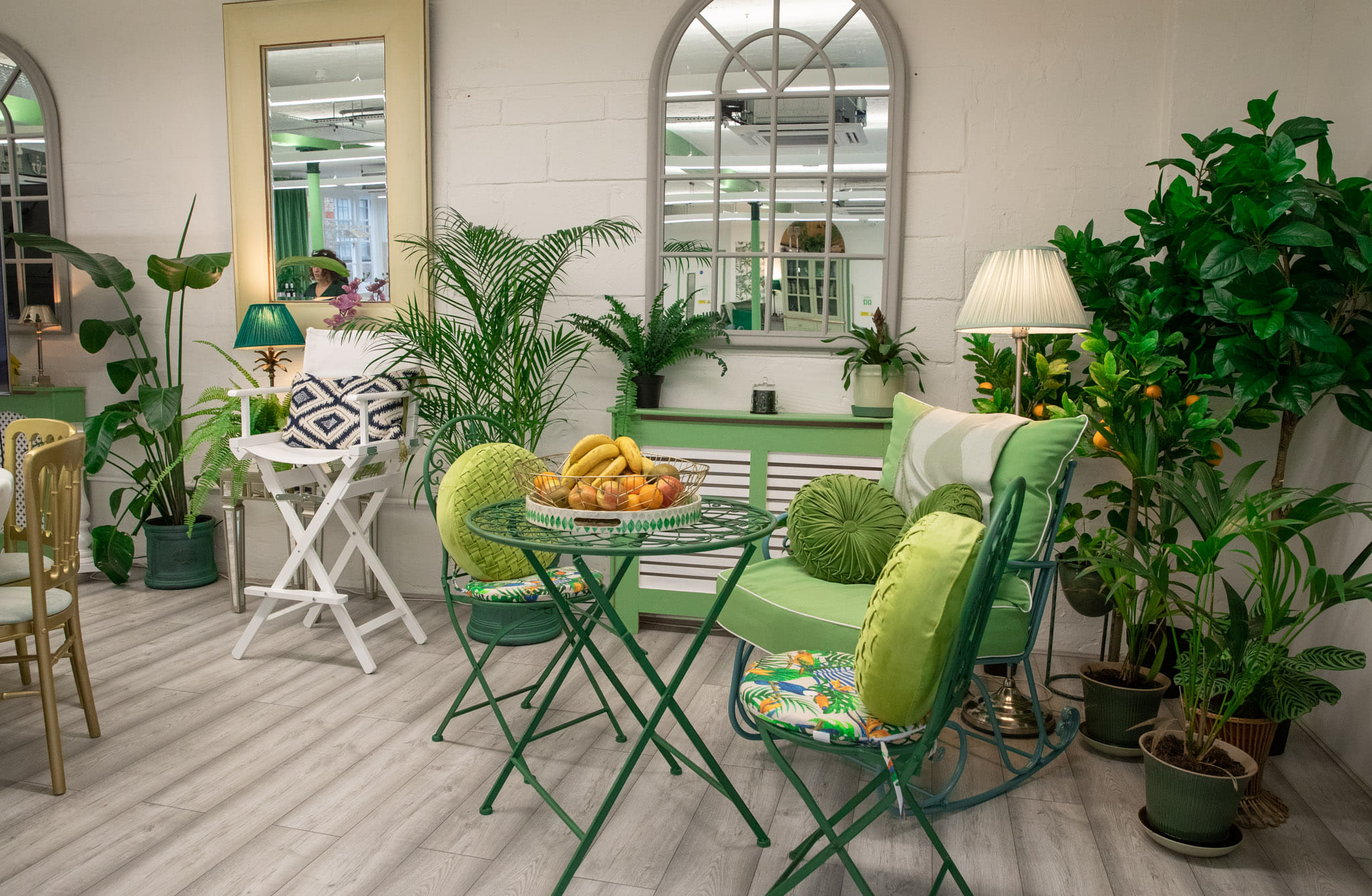 The New White Loft and the Palm Room 31