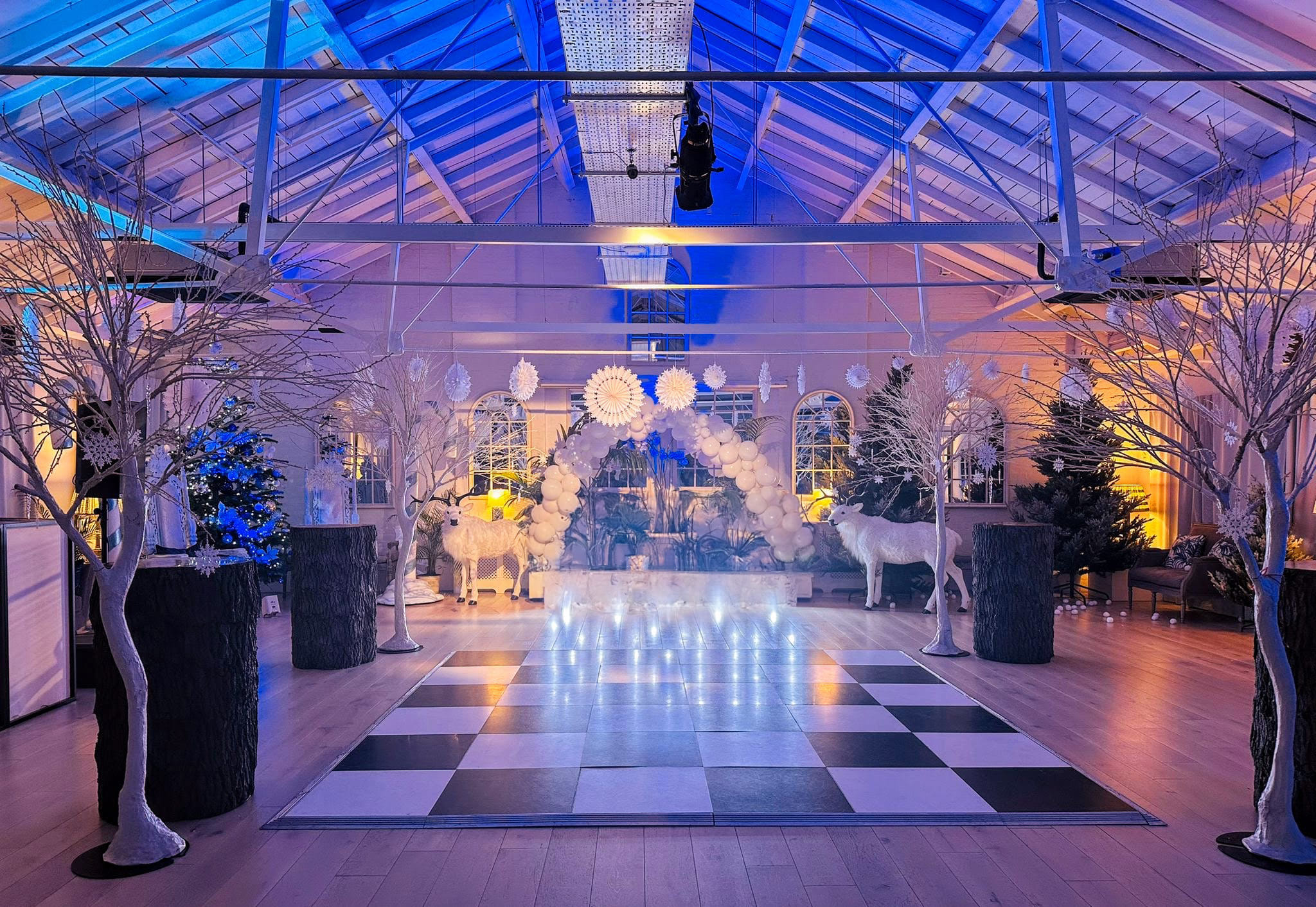 The New White Loft and the Studio 18