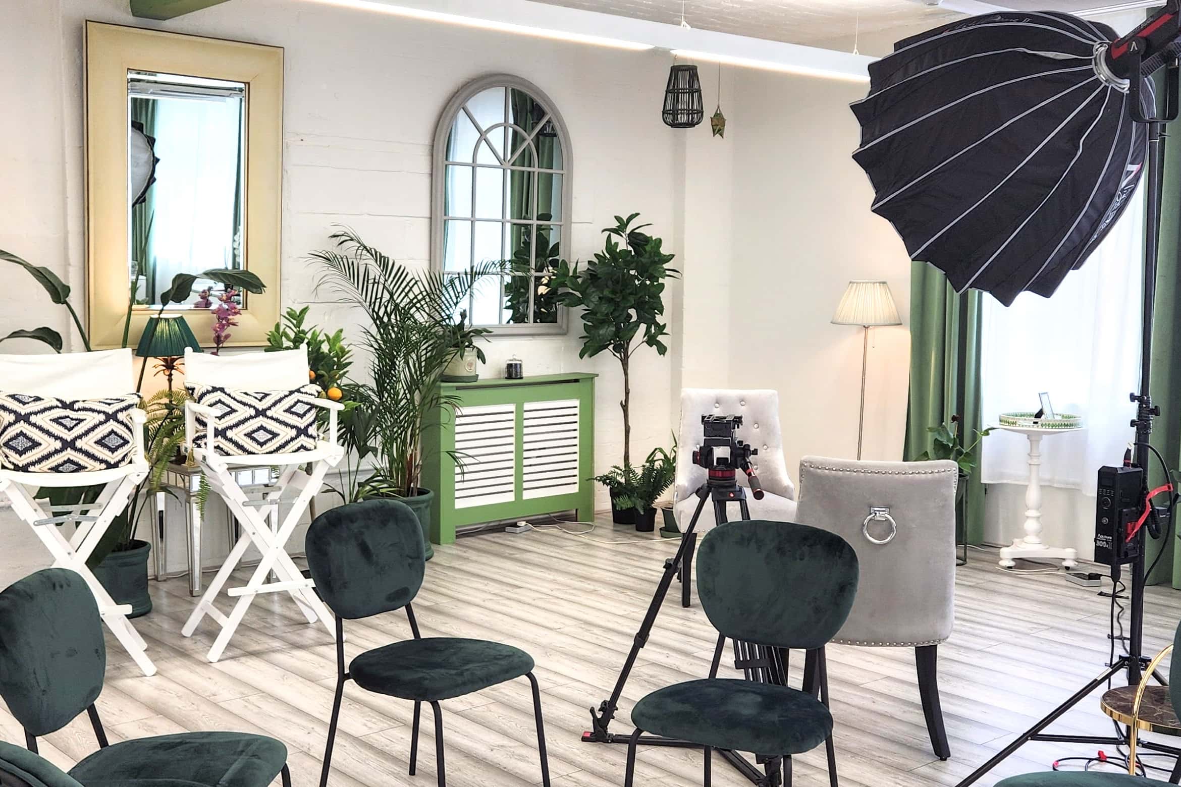 The Palm Room and the Studio 11