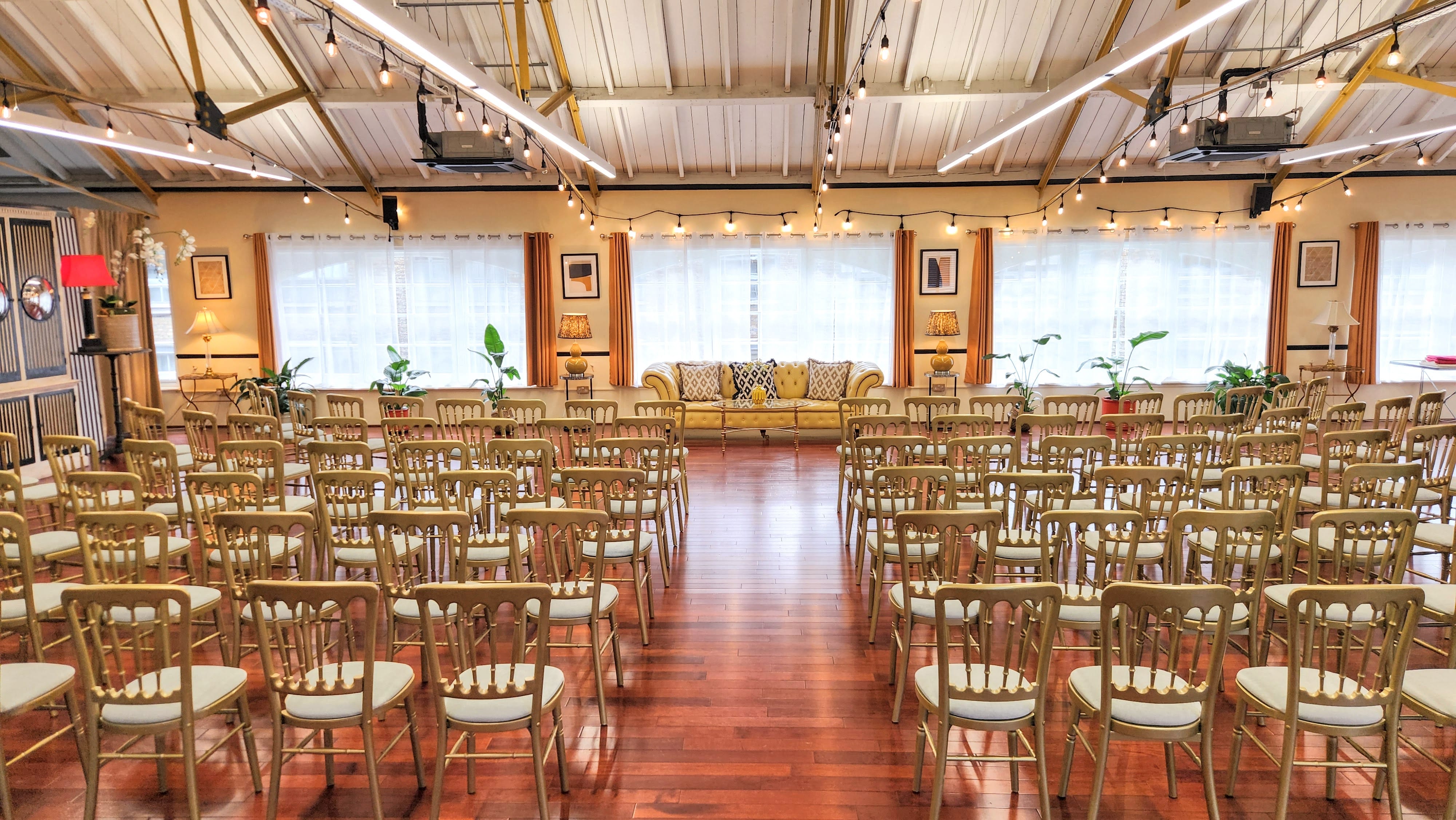 New Victorian Loft and Galeria 6