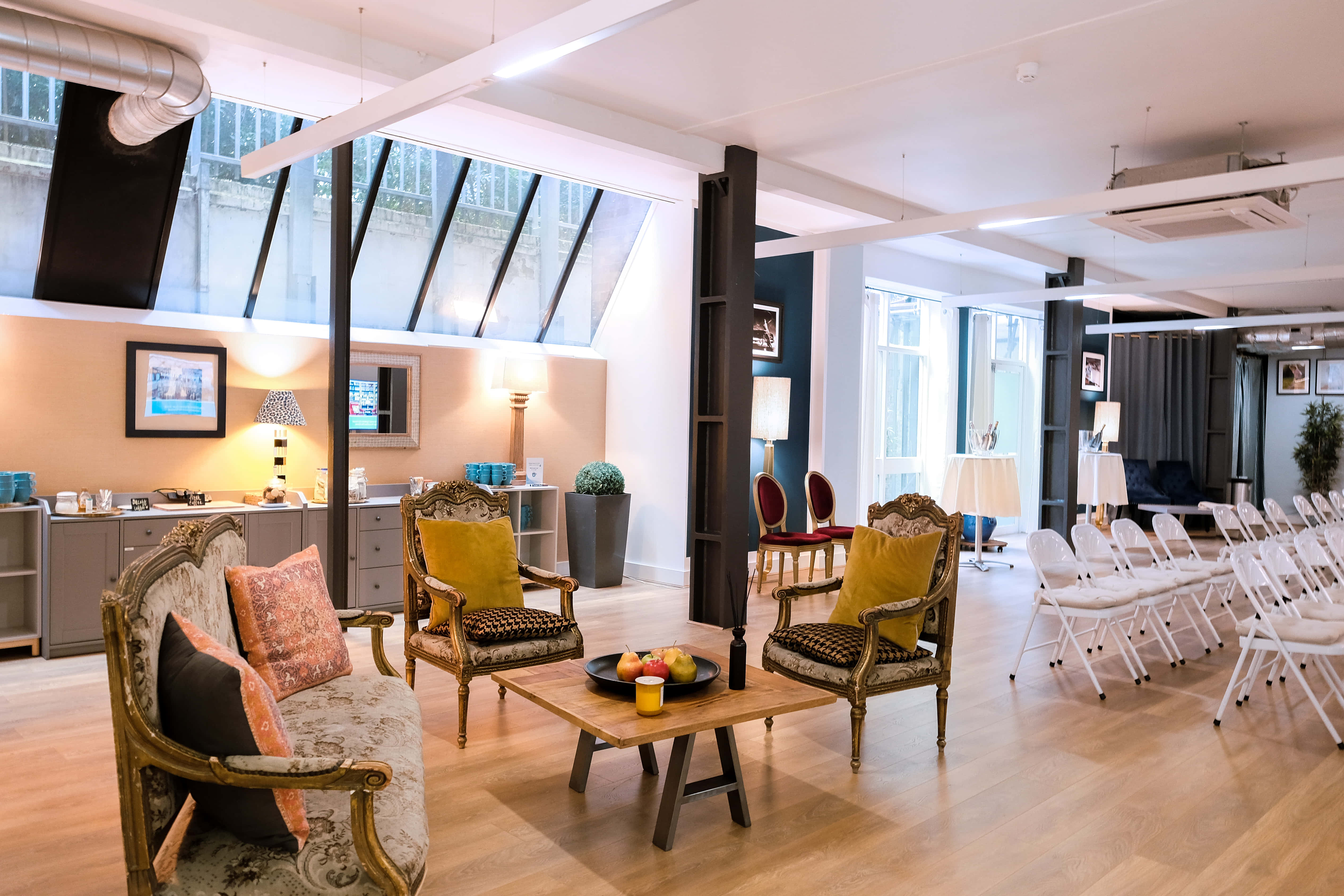 New Victorian Loft and Galeria 21