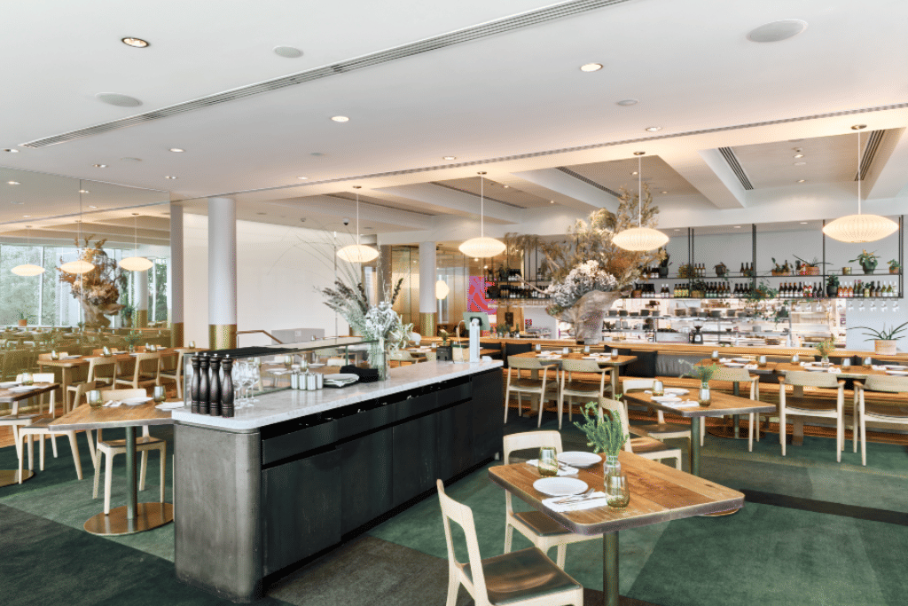 Art Gallery Restaurant 3