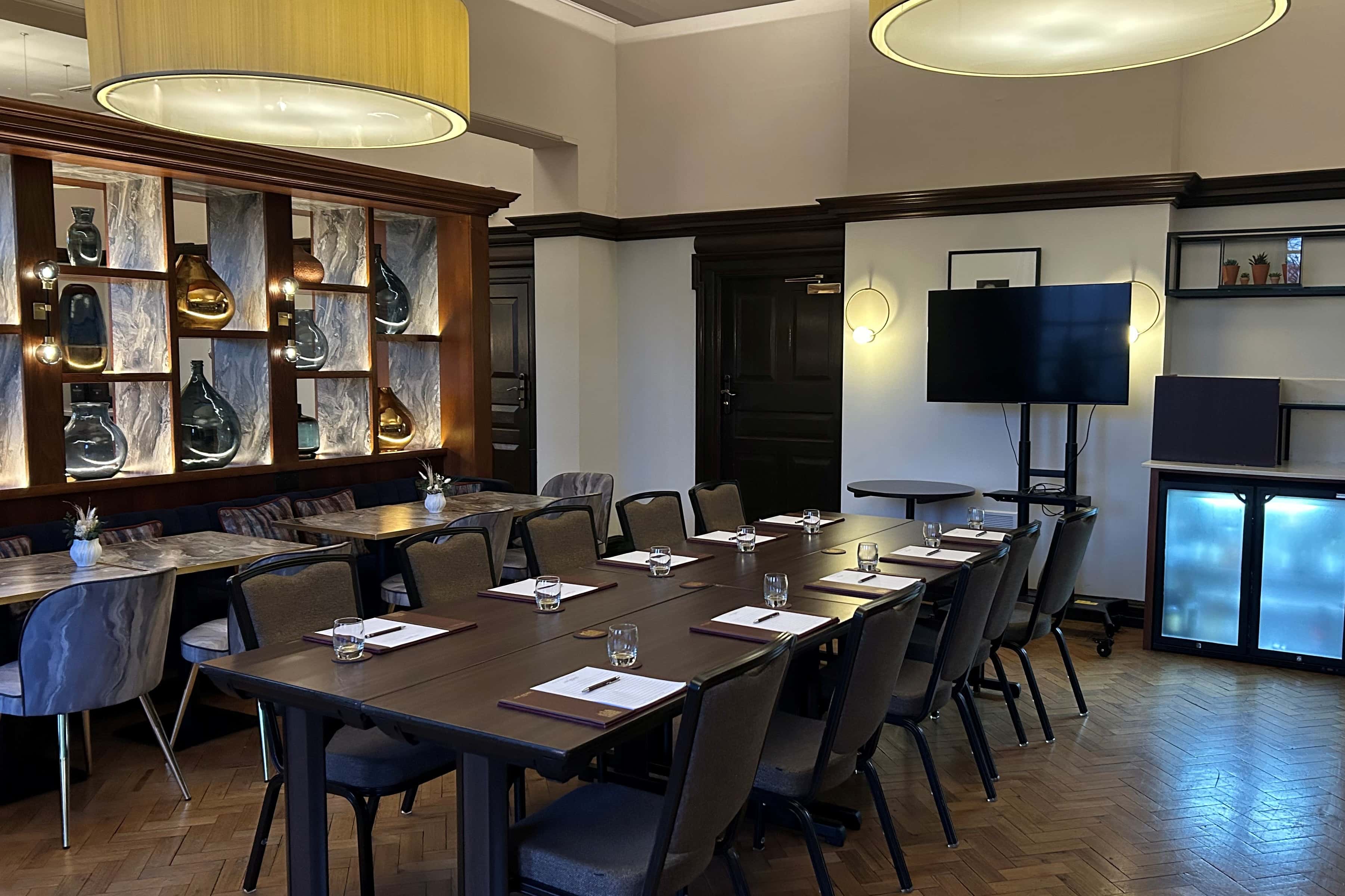 The White Rose Lounge 2