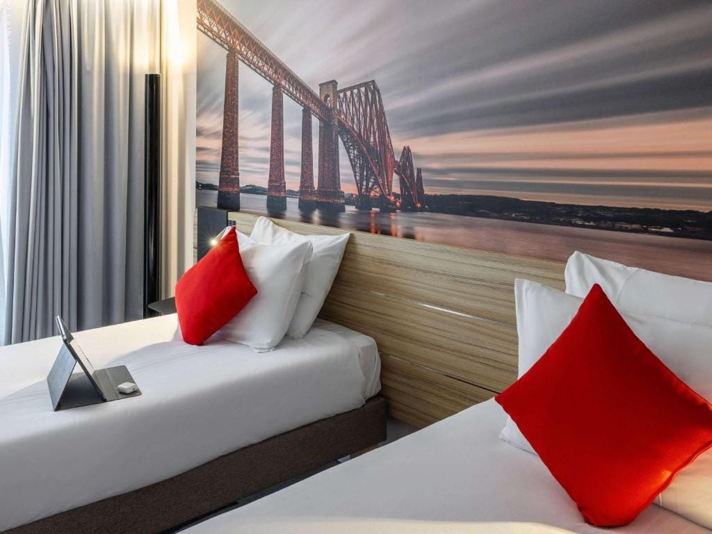 Standard Twin Room 4