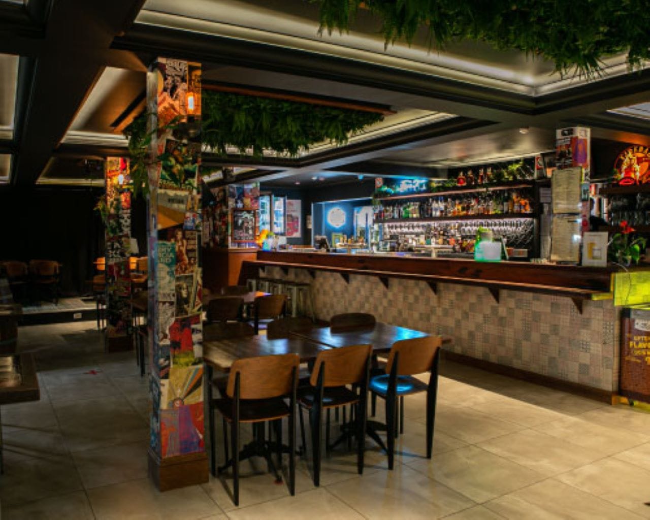 The Cauliflower Hotel - The Main Bar 2