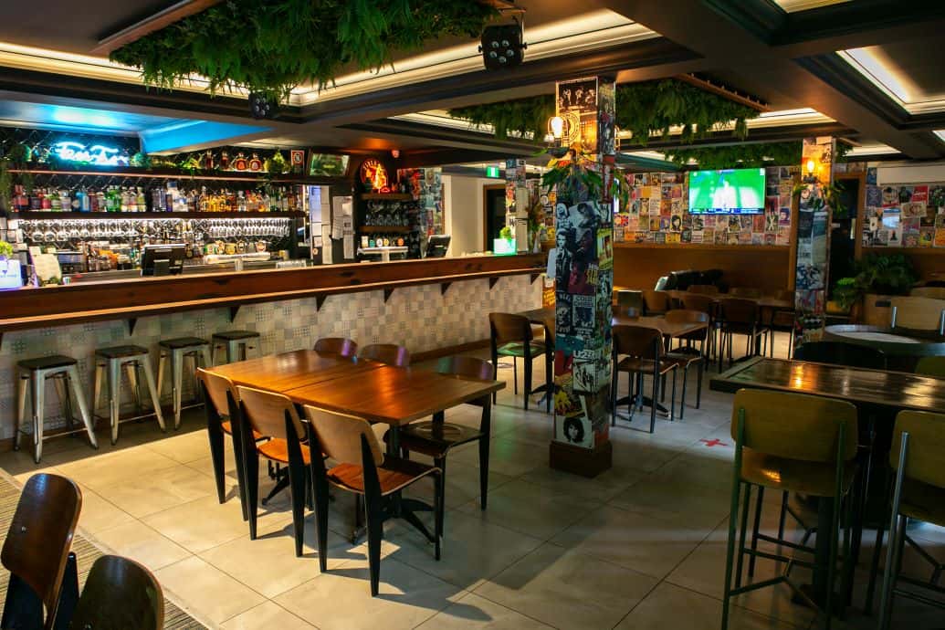 The Cauliflower Hotel - The Main Bar 4