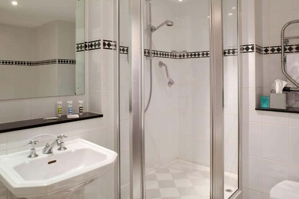 Standard Double / Twin Room 2