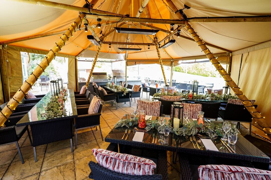 Outdoor Kitchen & Tipi 