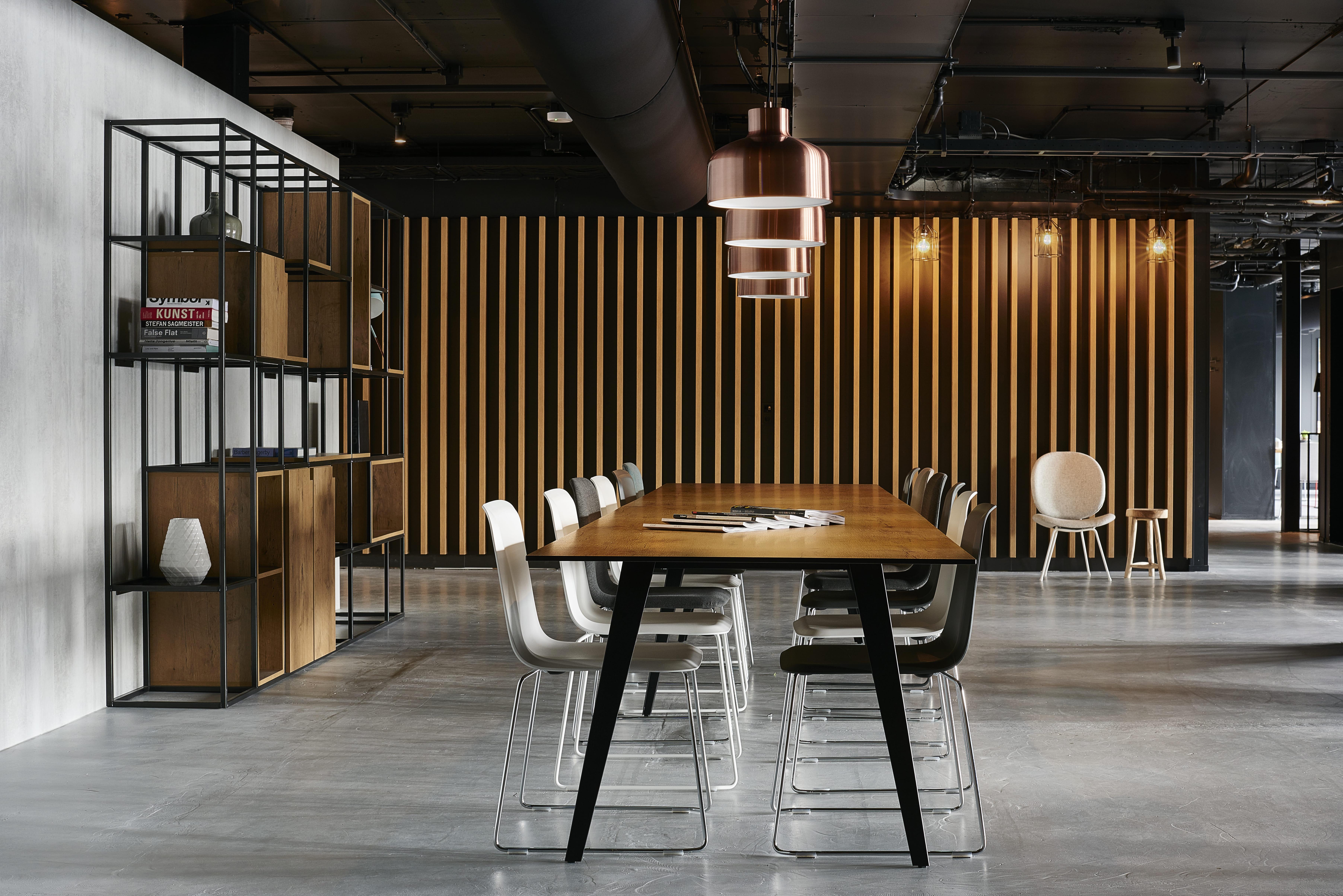 The Bookcase and The Globe  4