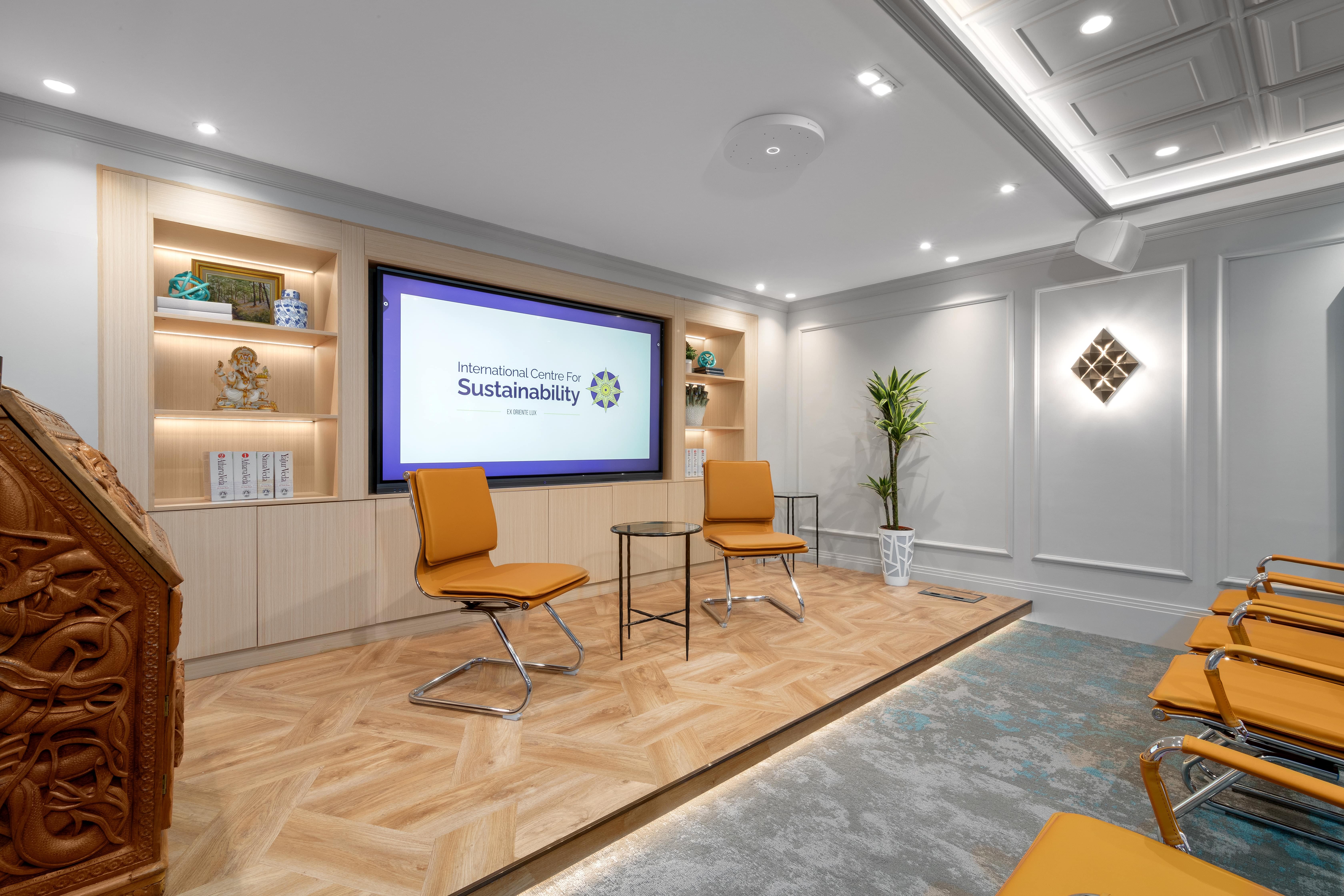 Sleek and Modern Seminar Room 1