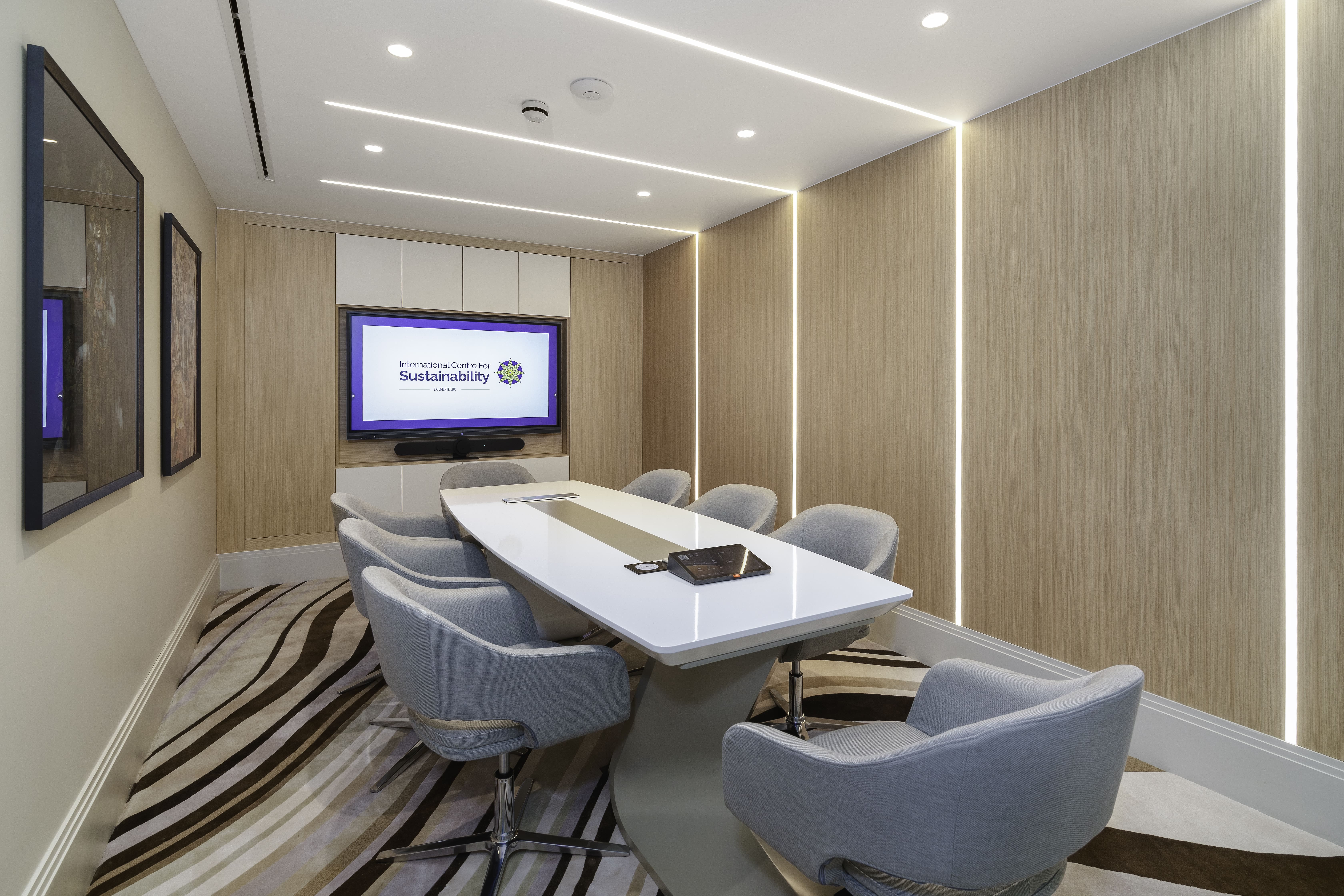 Modern and Comfortable Meeting Room 1