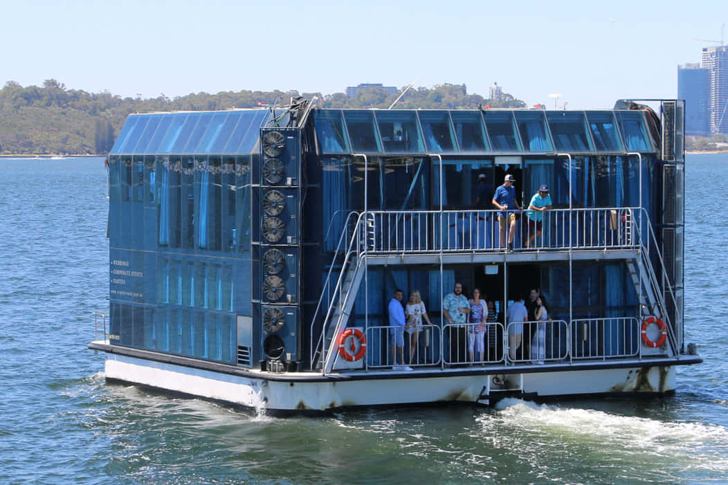 Crystal Swan 3D tour