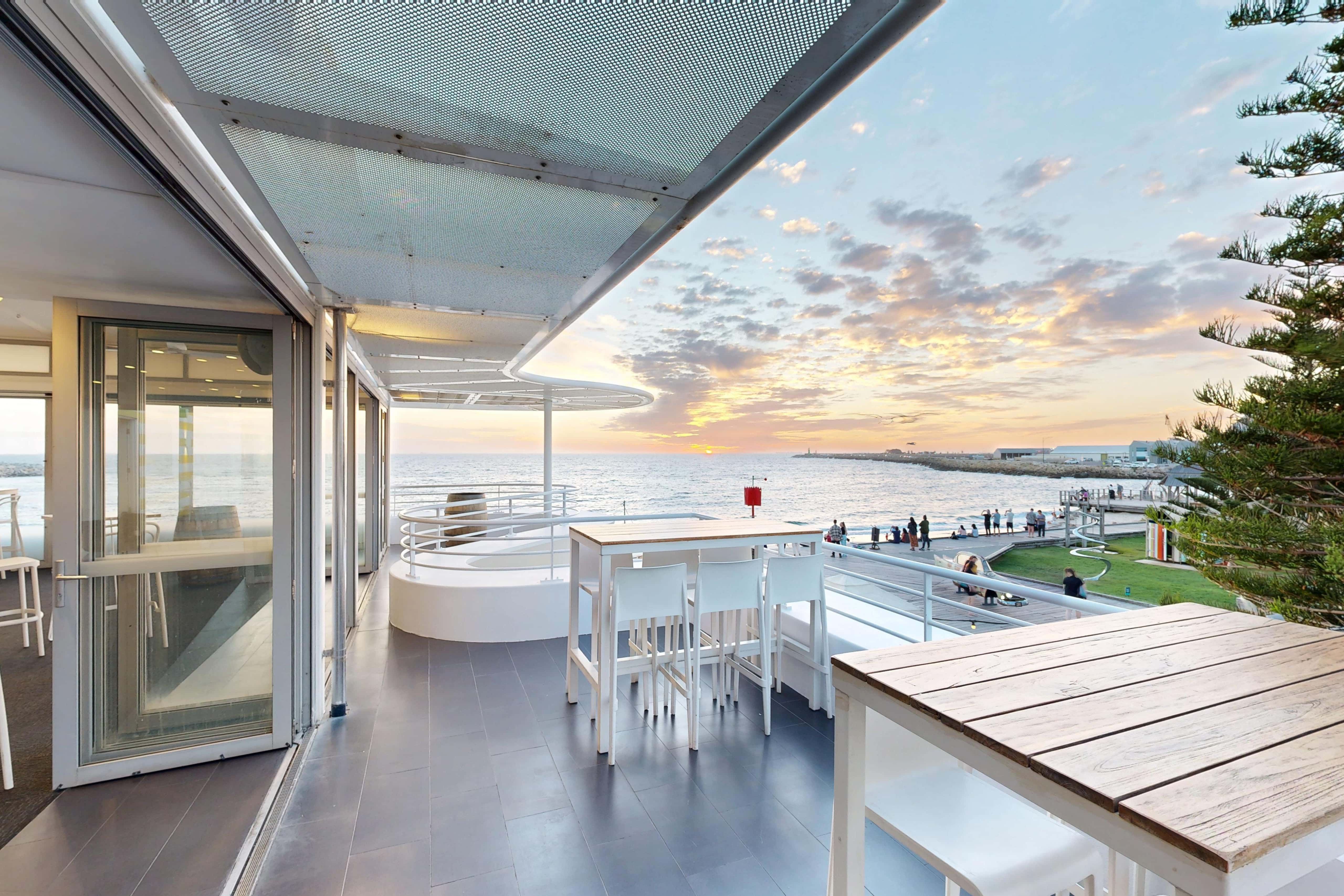 Upstairs Function Room 8