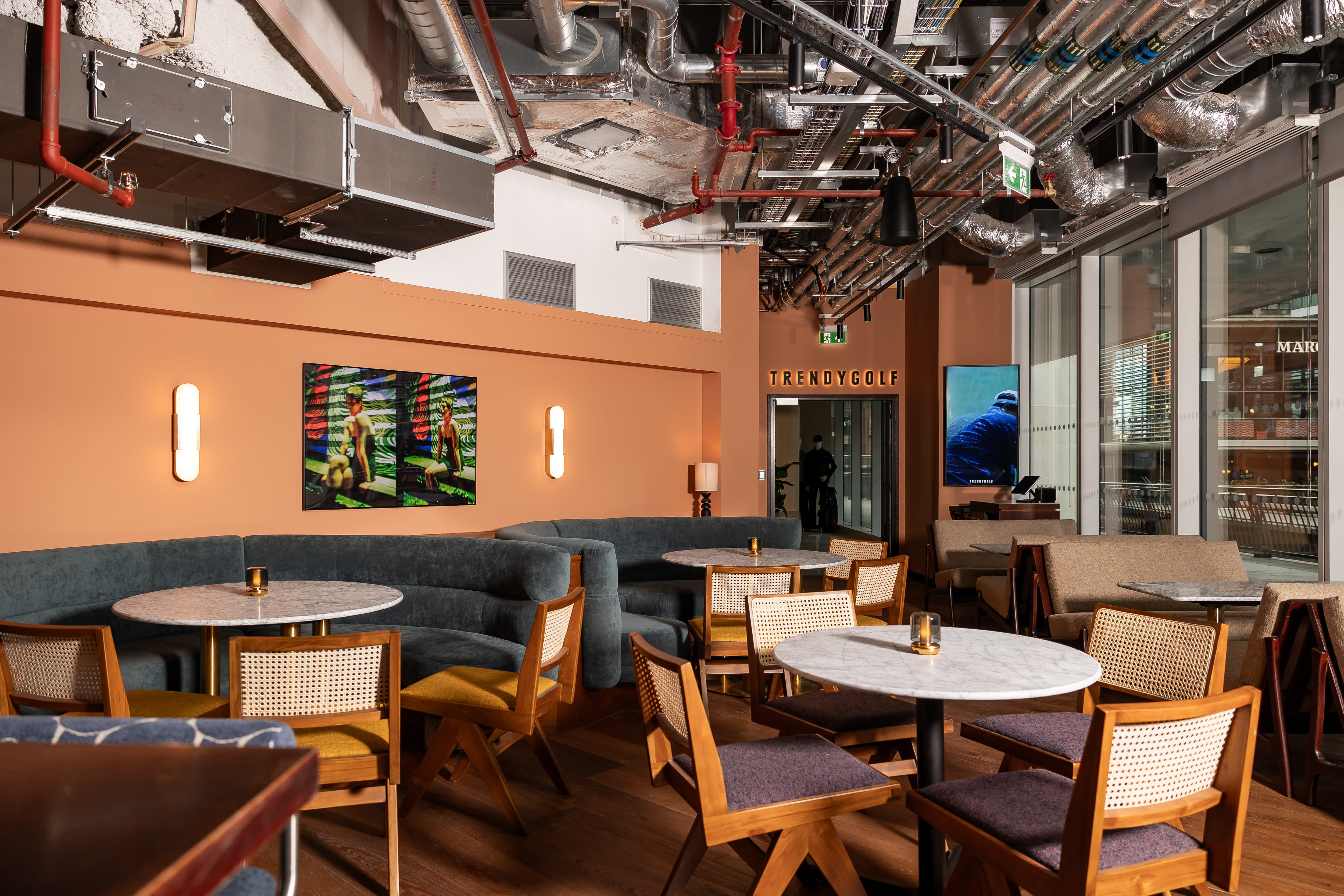 Pitch Wharf - Shuffle Social Bar and outdoor space 3