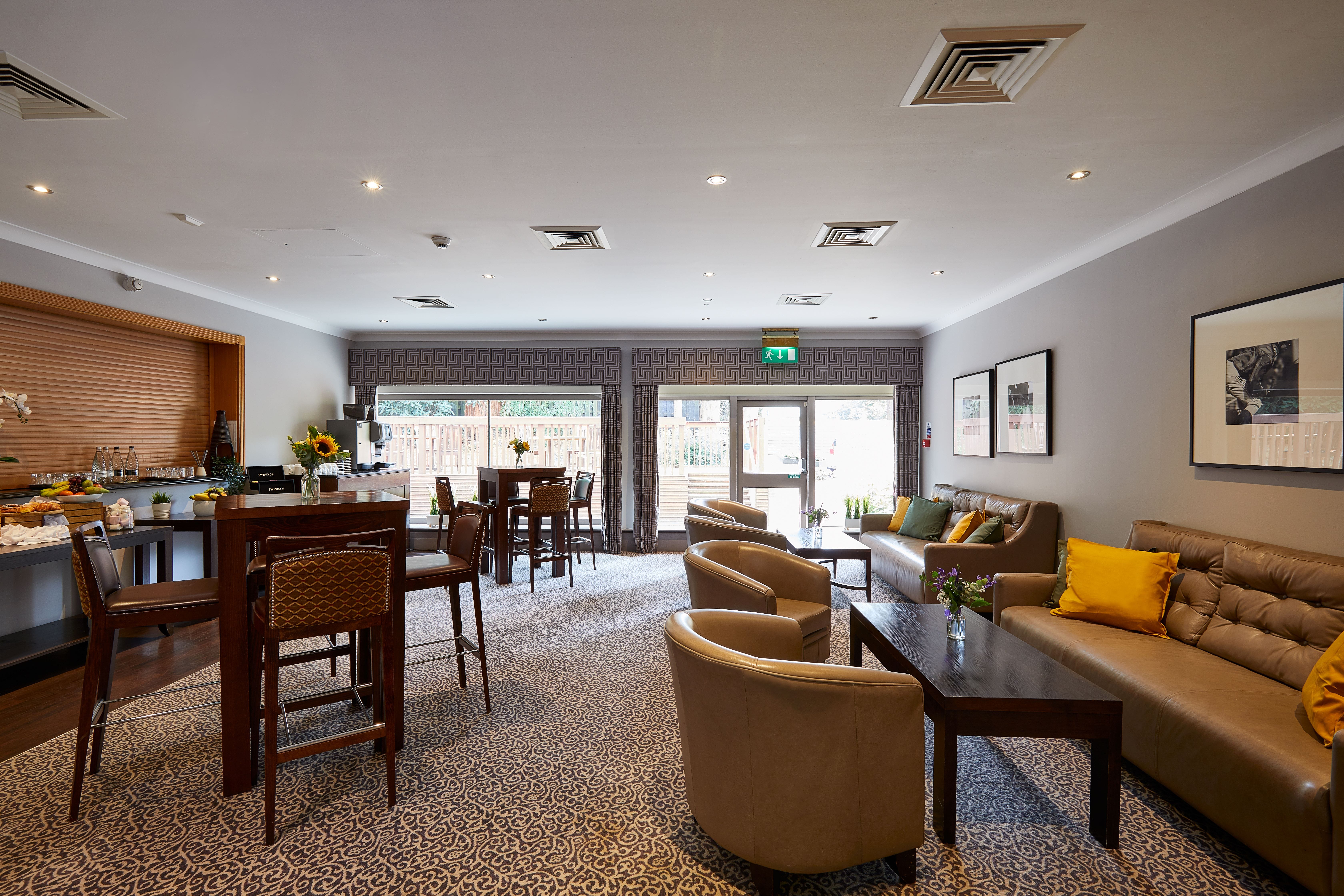 Park & Ascot Suite 2