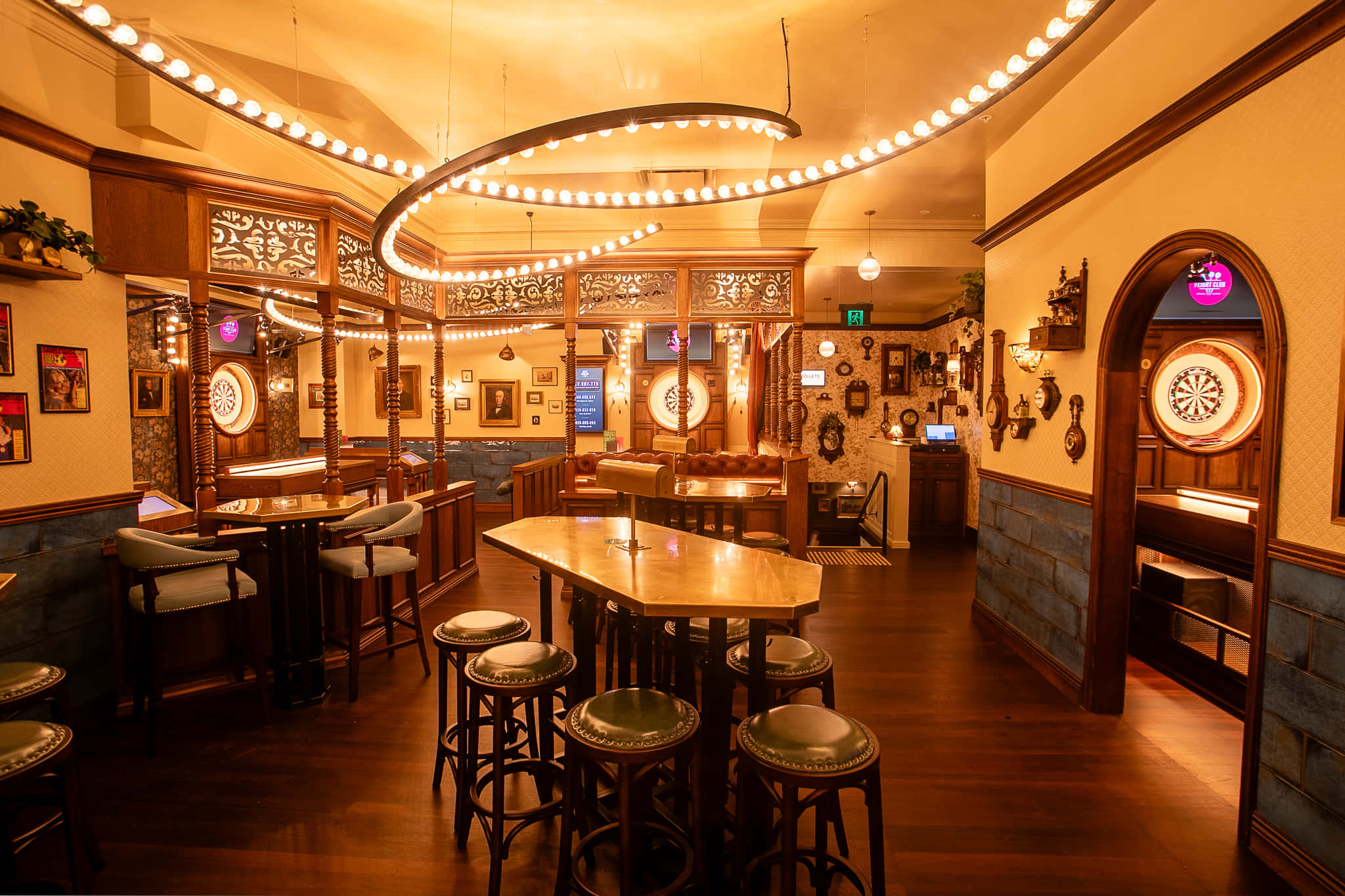 Semi Private Space Harry's Corner 0