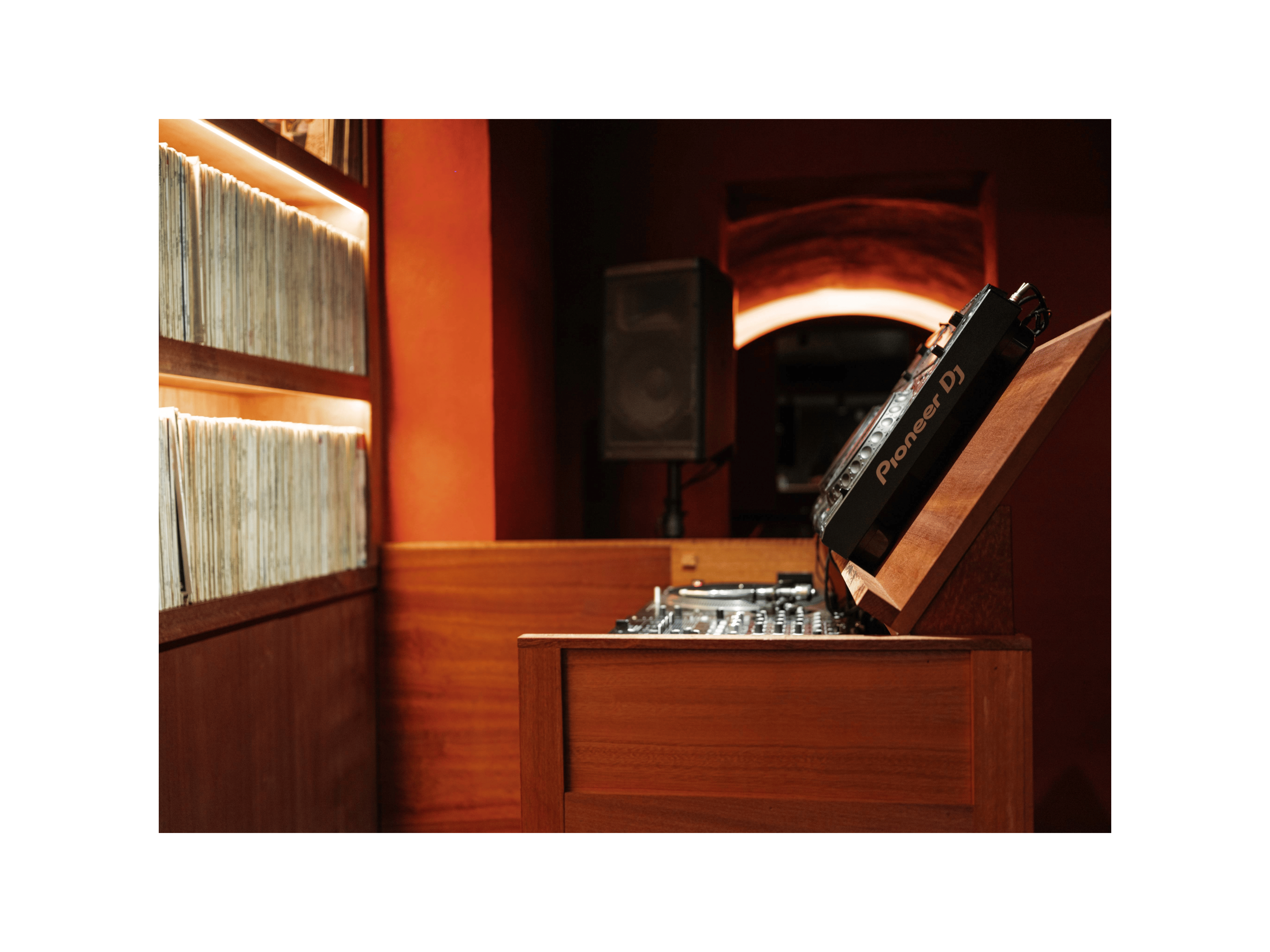 Two Floors Tiki Bar 6