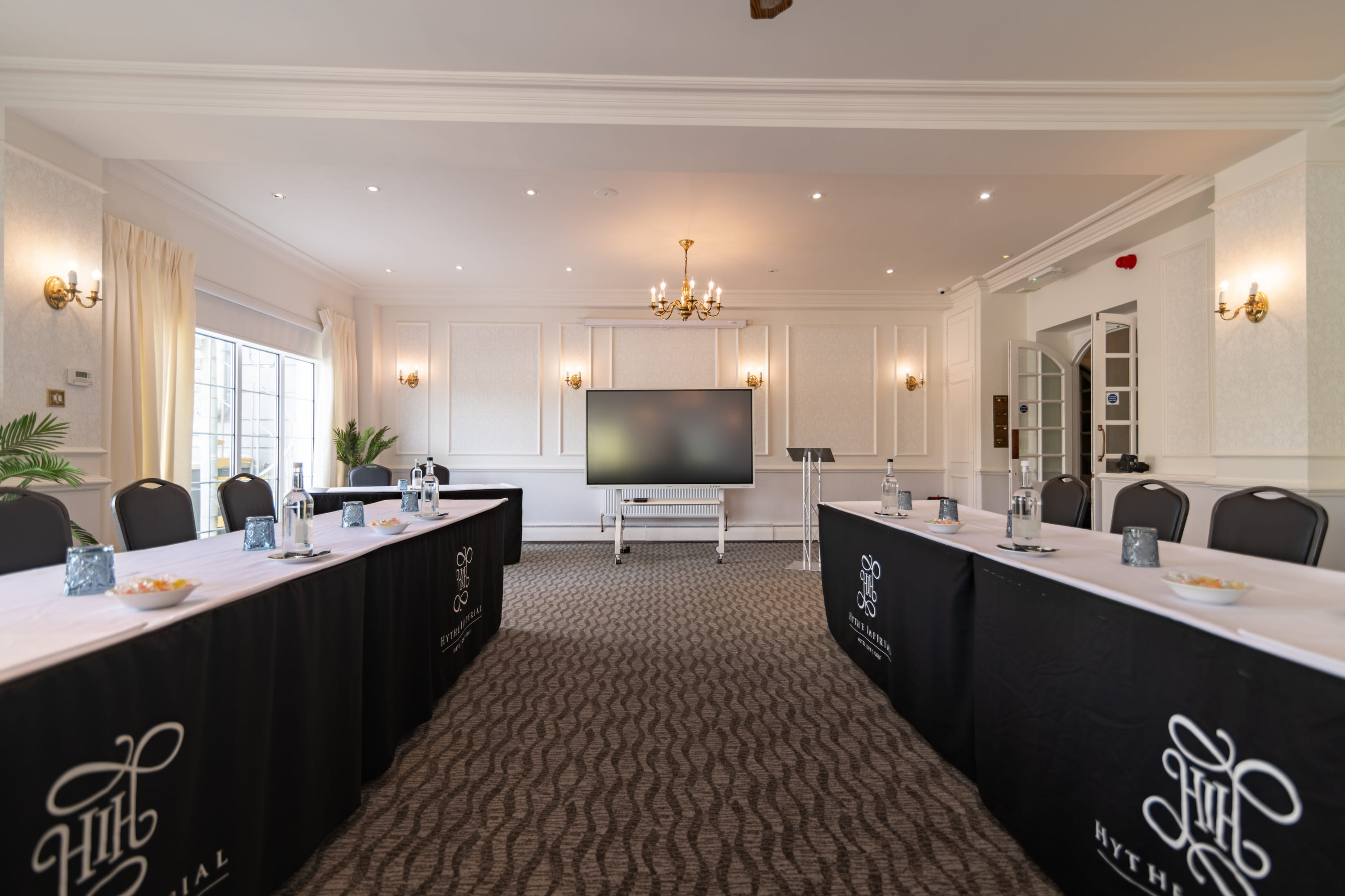 The Elizabeth Room 3