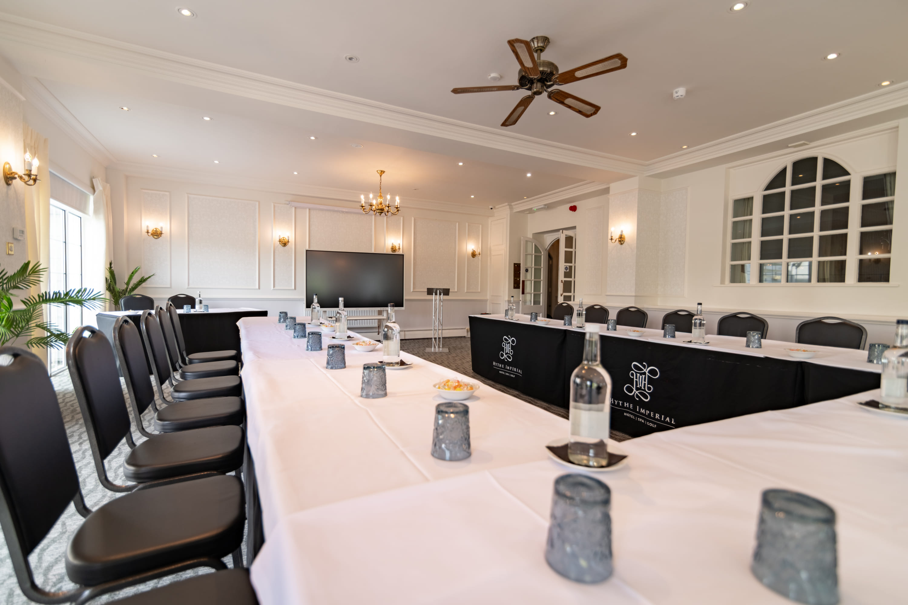 The Elizabeth Room 5