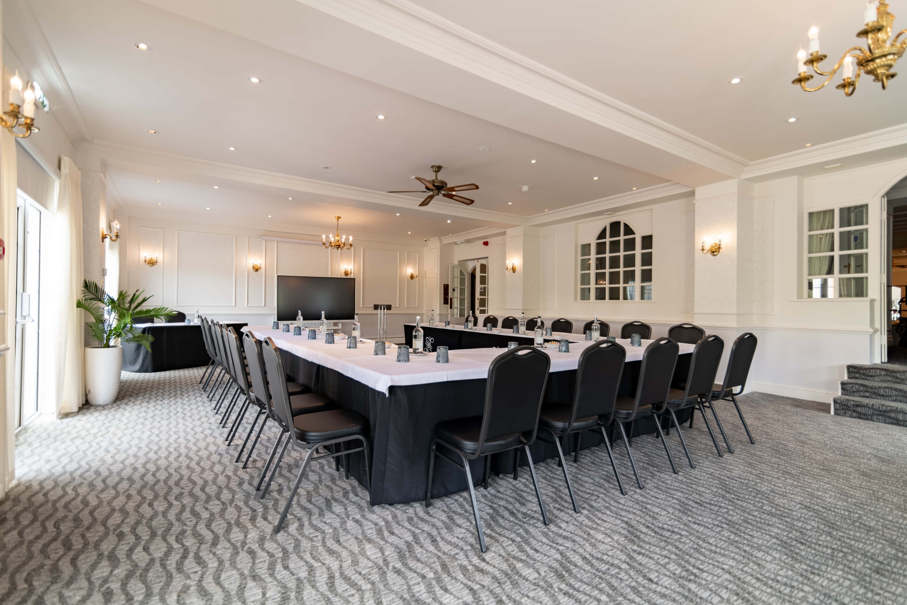 The Elizabeth Room 6