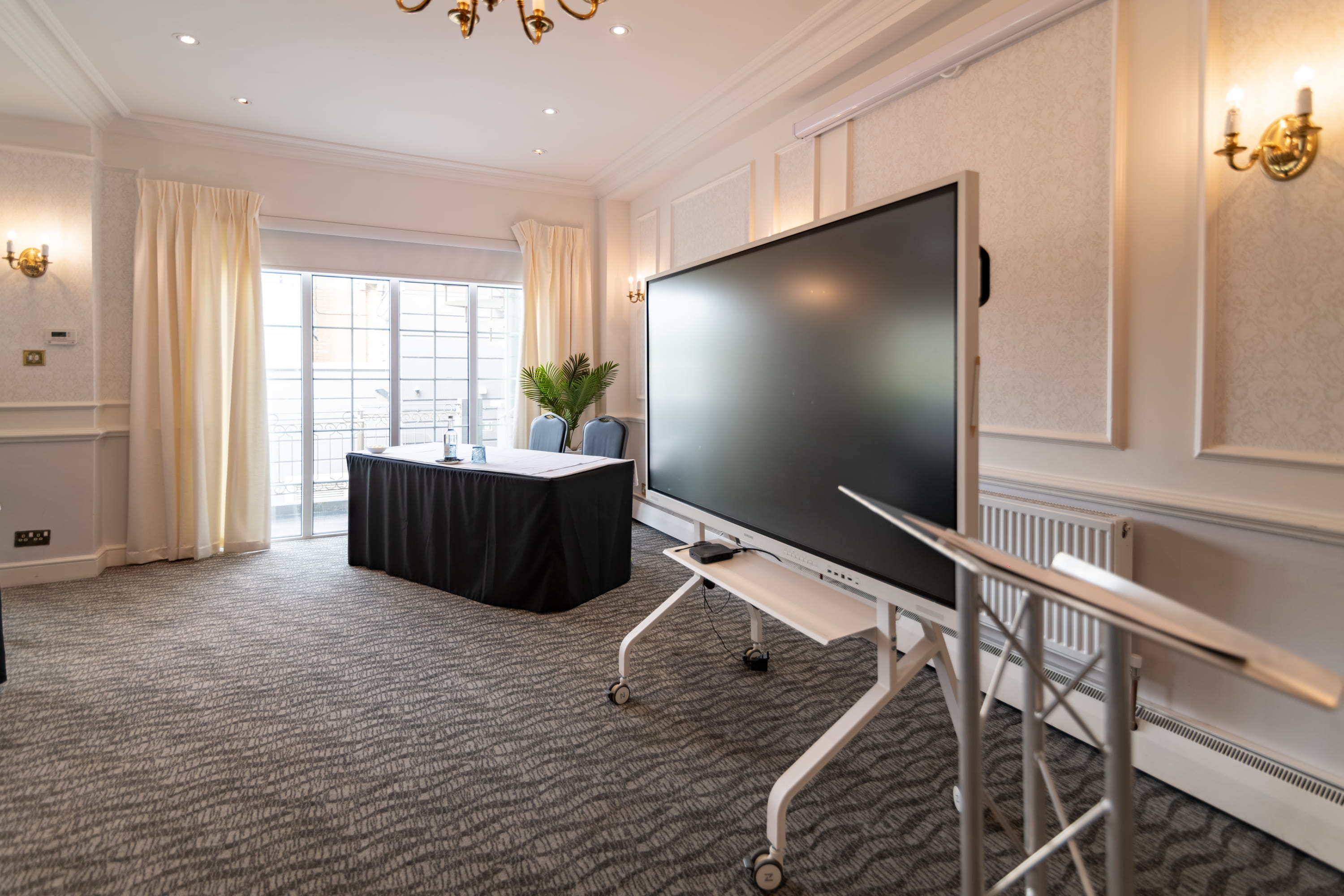 The Elizabeth Room 1