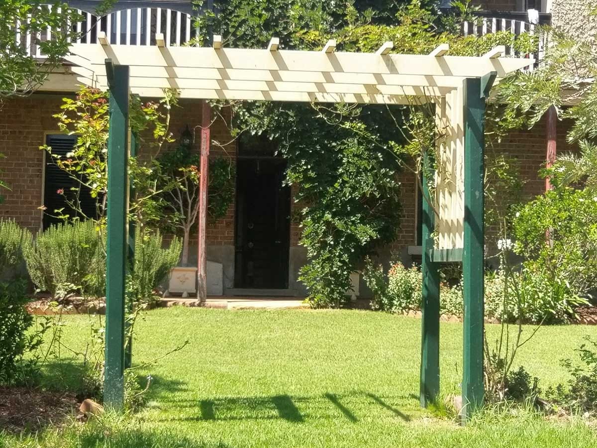 The Oaks Historical Residence 3