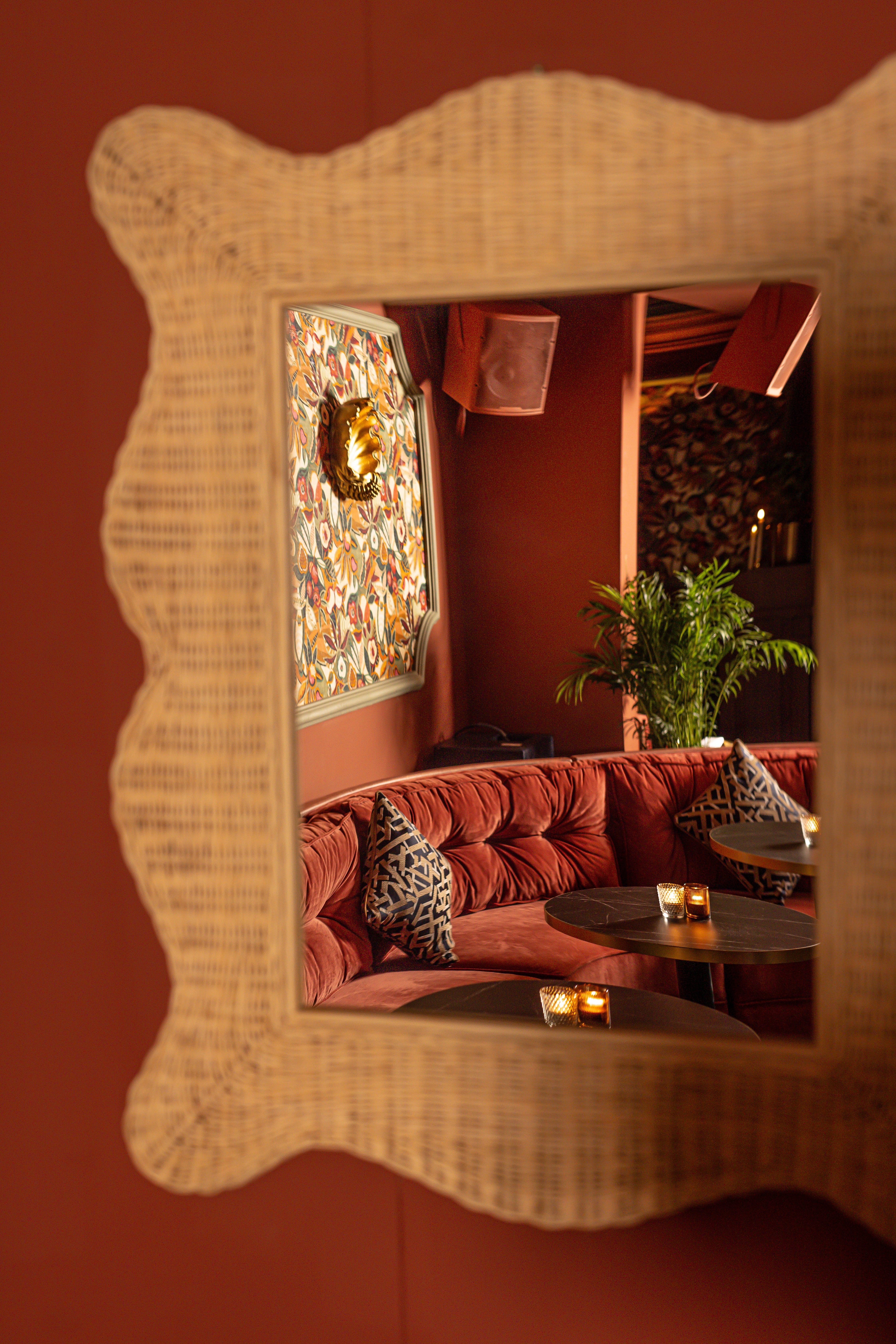 Velvet Room - Full private  2