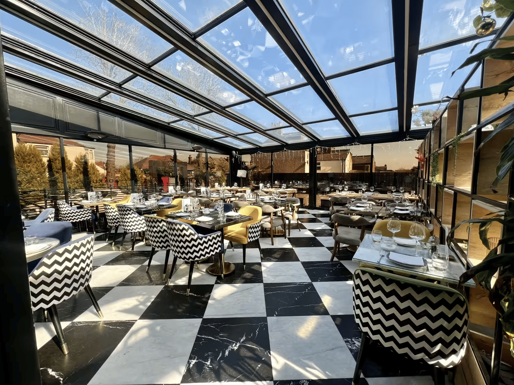 Lokkum Bar & Grill 14