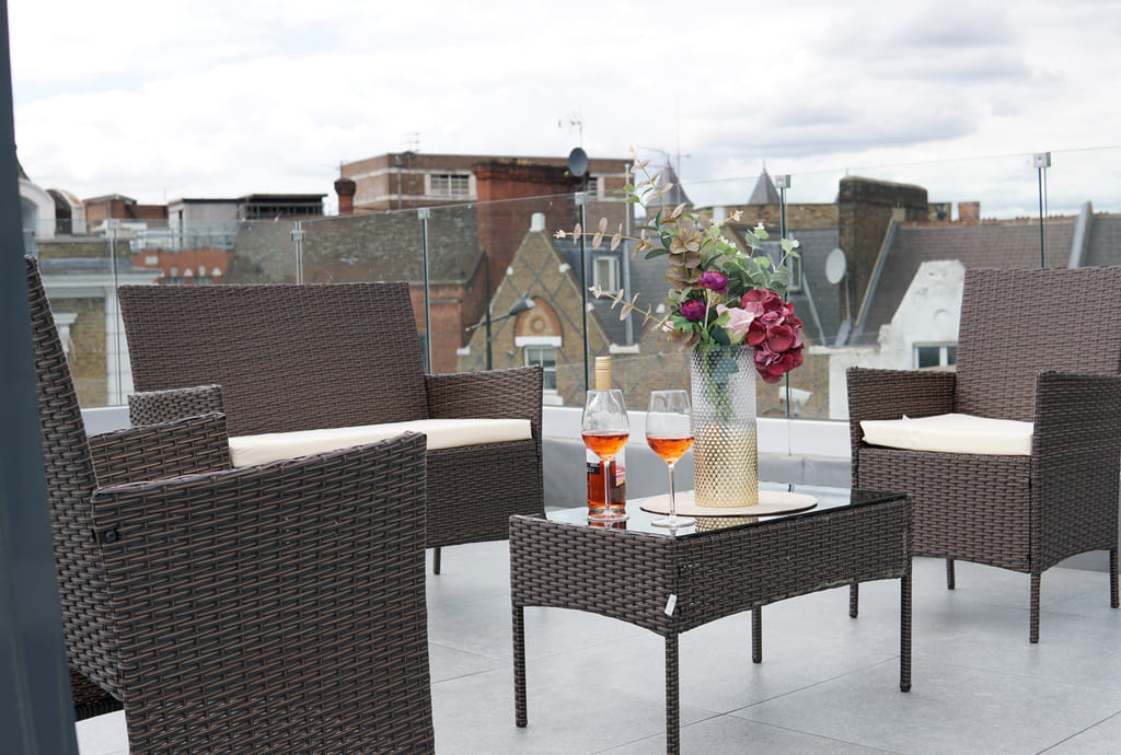 Private Roof Terrace at Camden Sunlit Penthouse 2