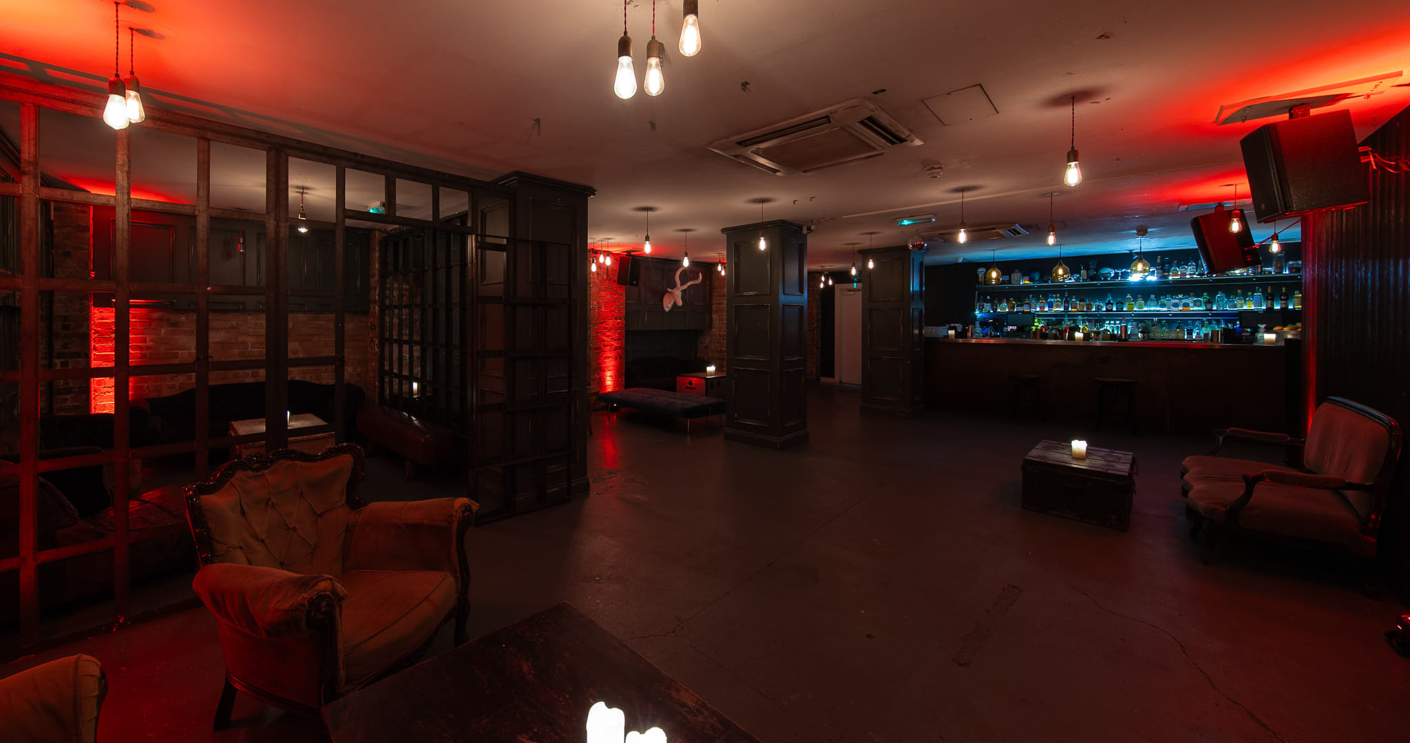 Room Through the Looking Glass 1