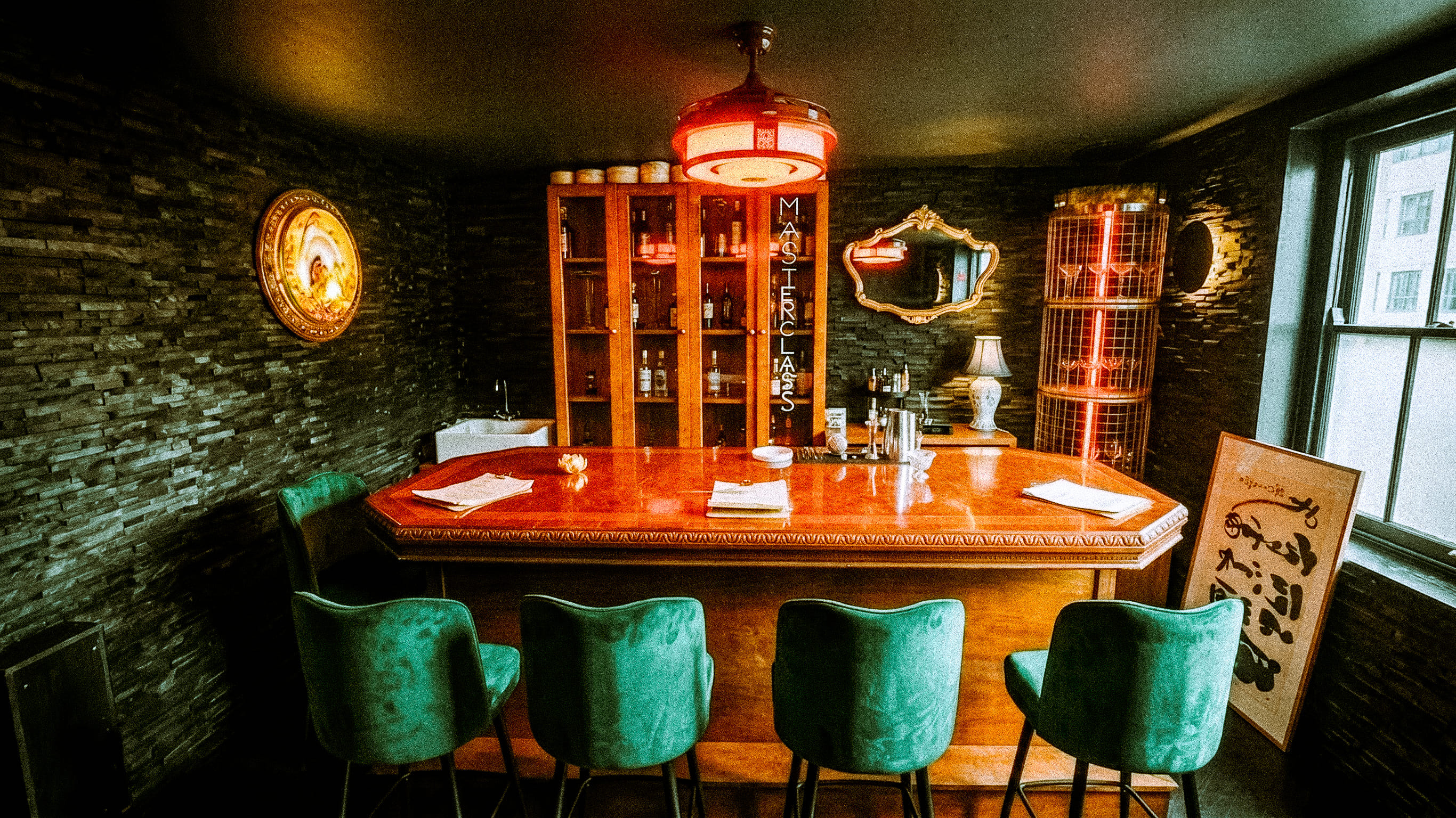 Bartenders Room 3