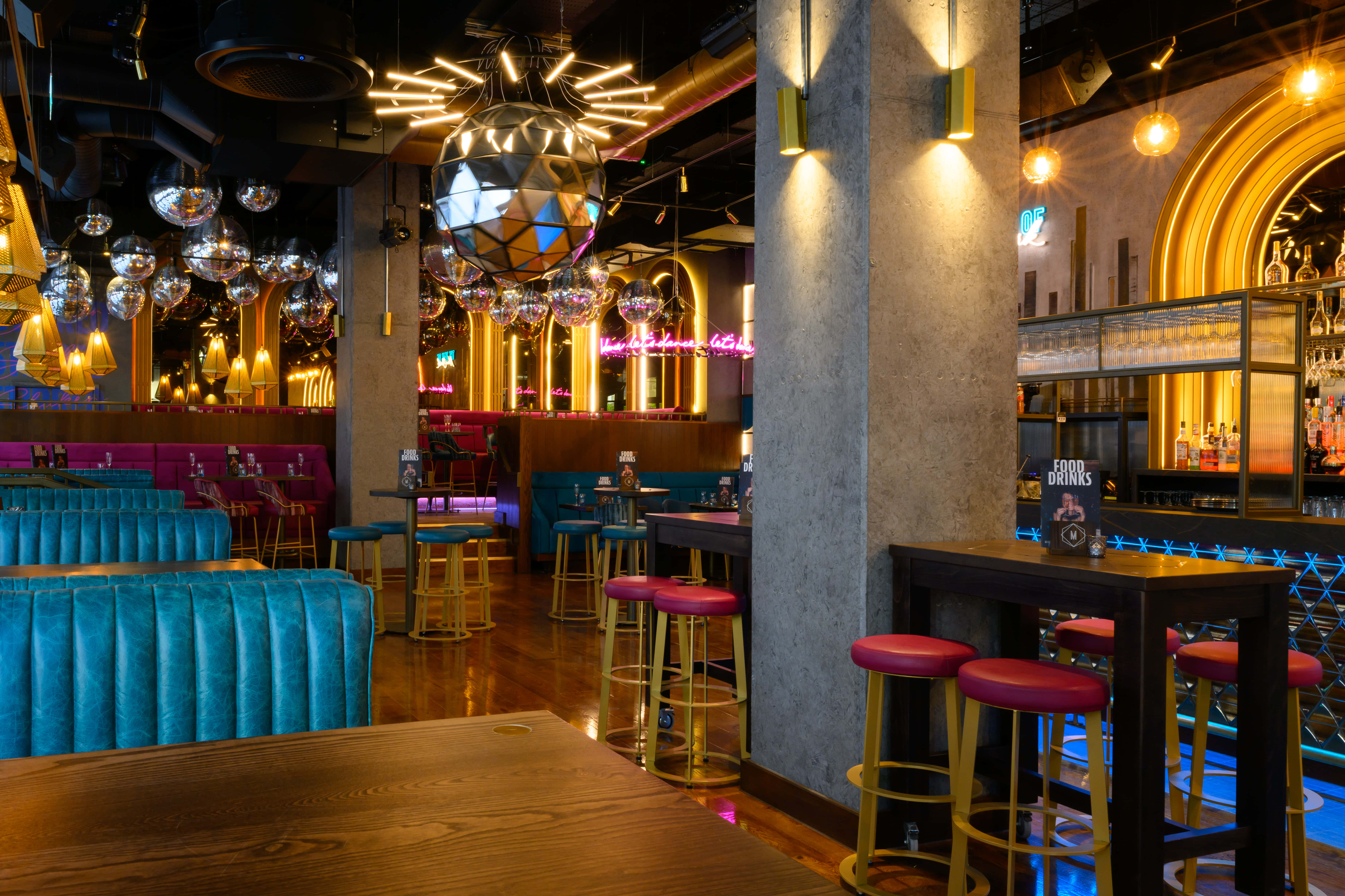 Private Cocktail Bar 8