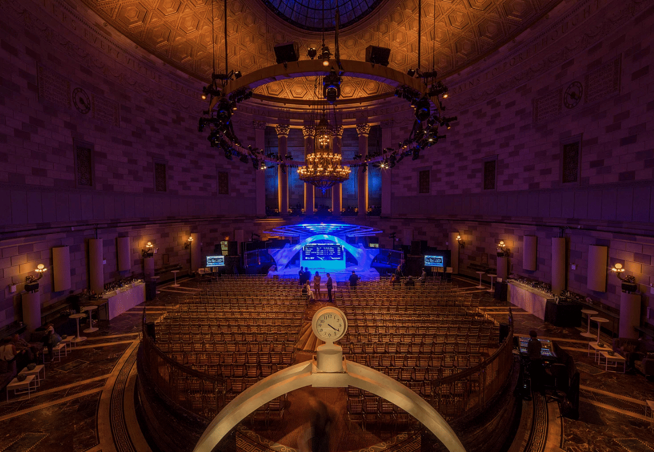 Gotham Hall 3D tour