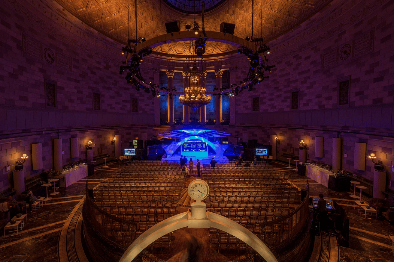 Gotham Hall 3D tour