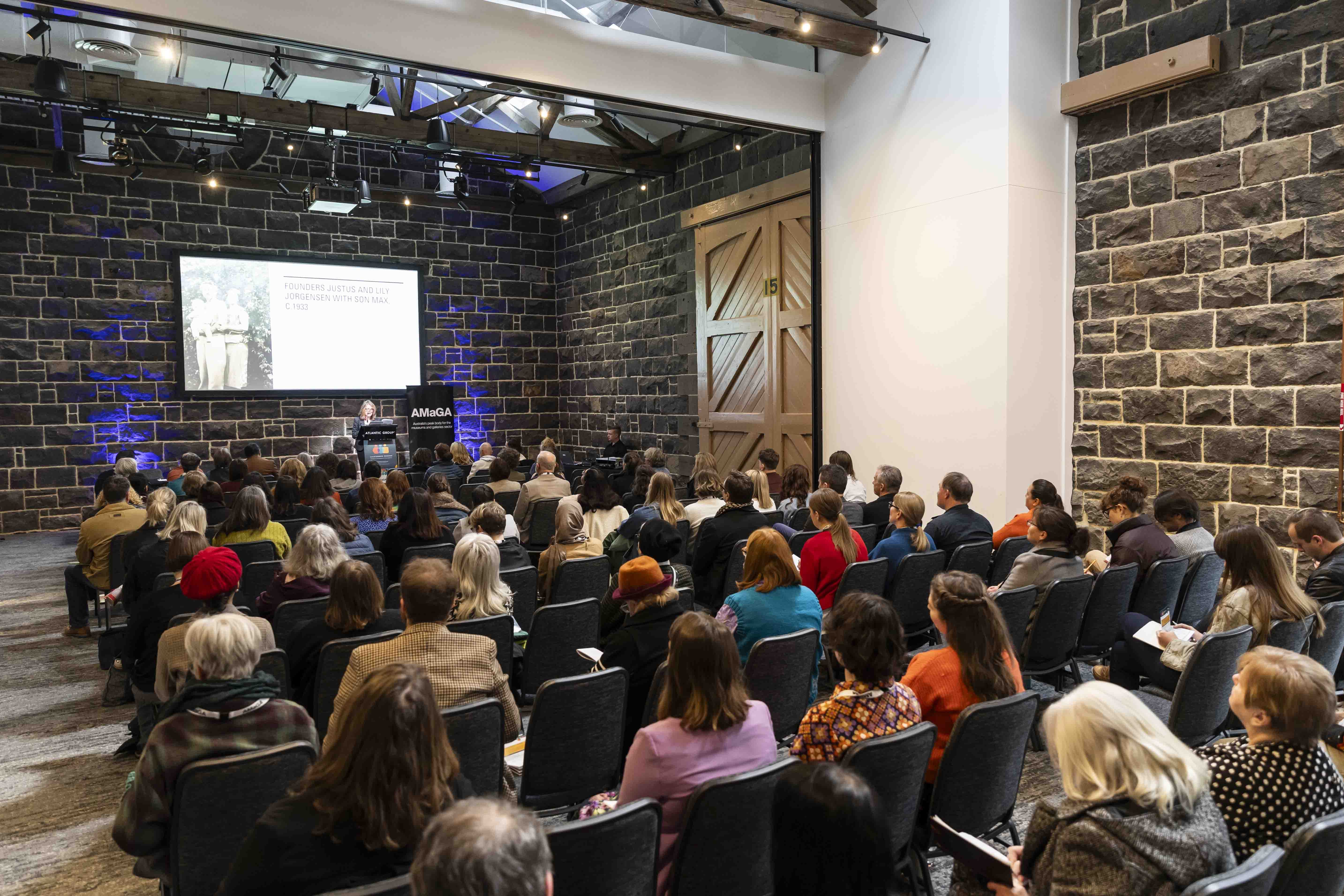 The Entire Carriage Room 4