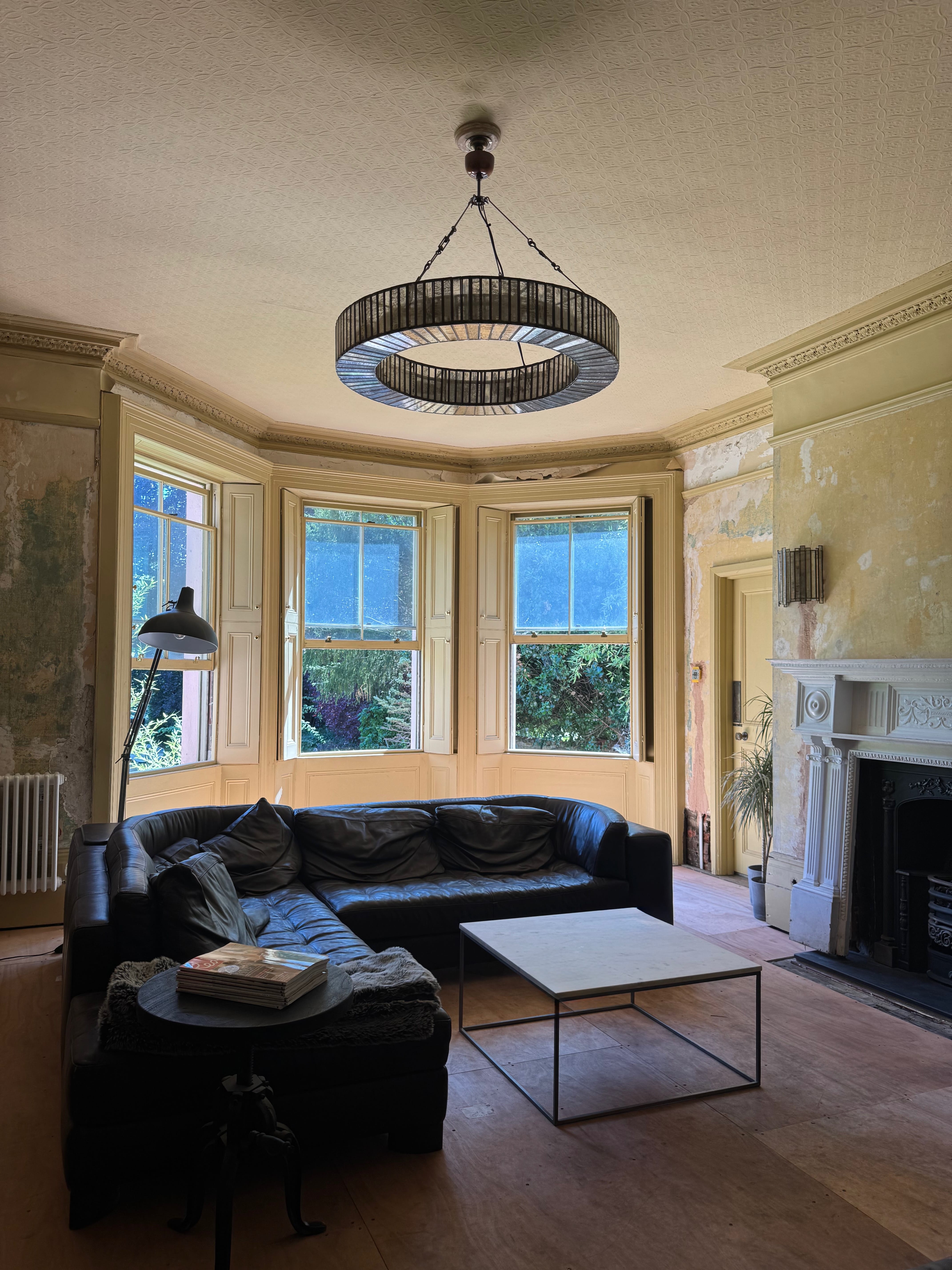 Riverside Property with Boathouse and Large Garden 7