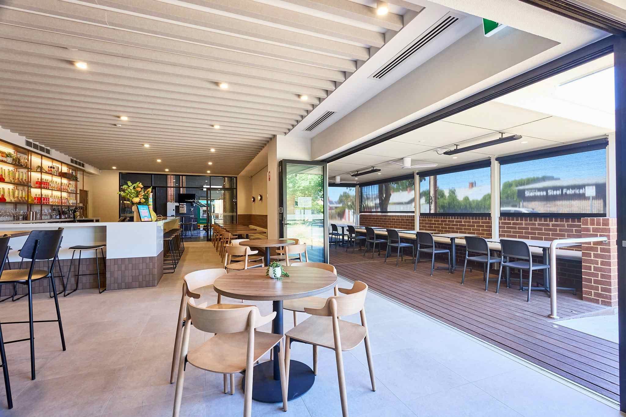 Main Area Dining Room & Front Bar