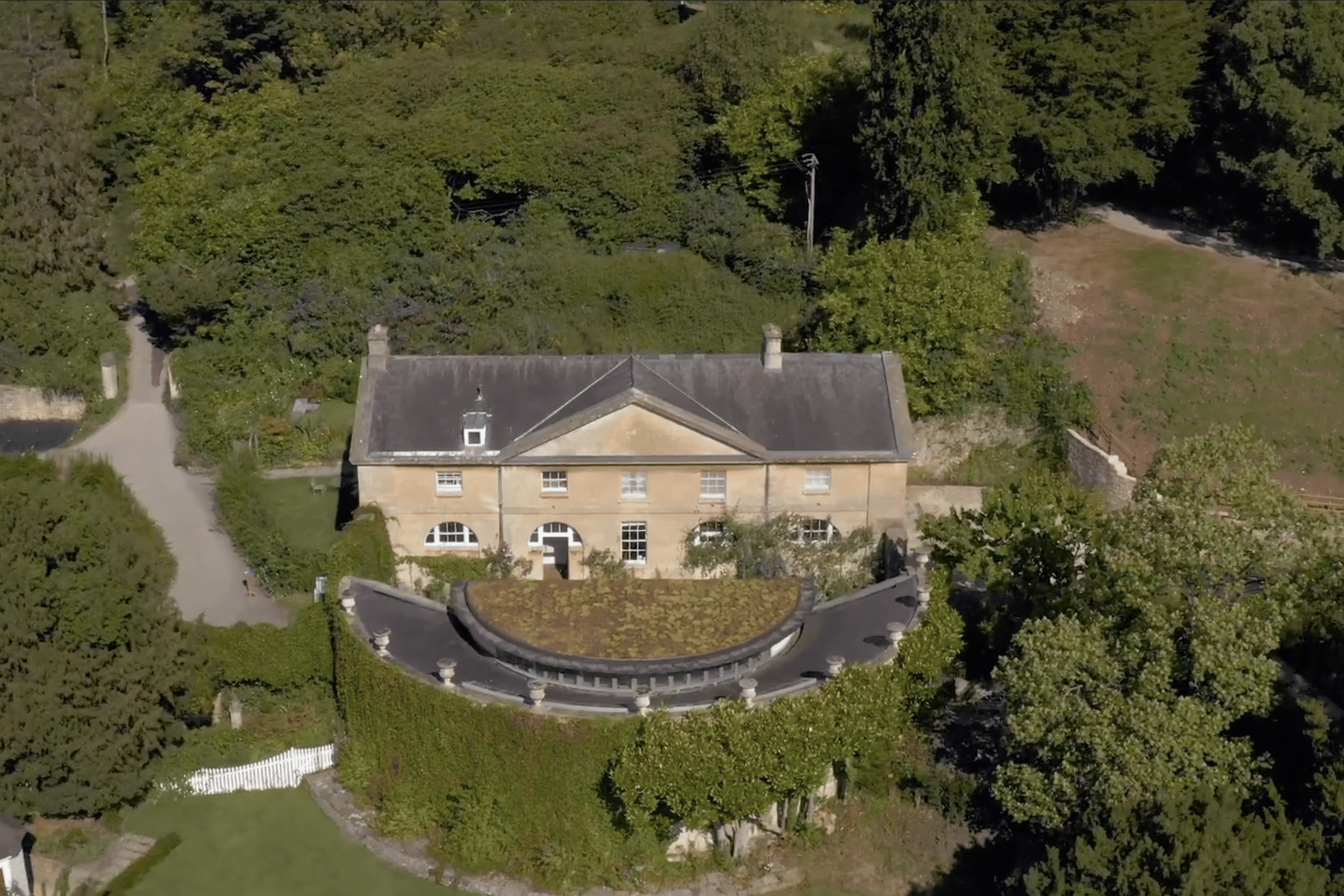 Coach House Maple Room 3