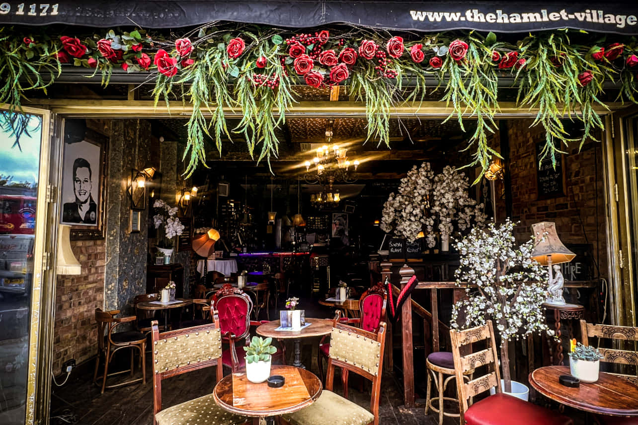 The Hamlet - Whole Bar & Restaurant 0