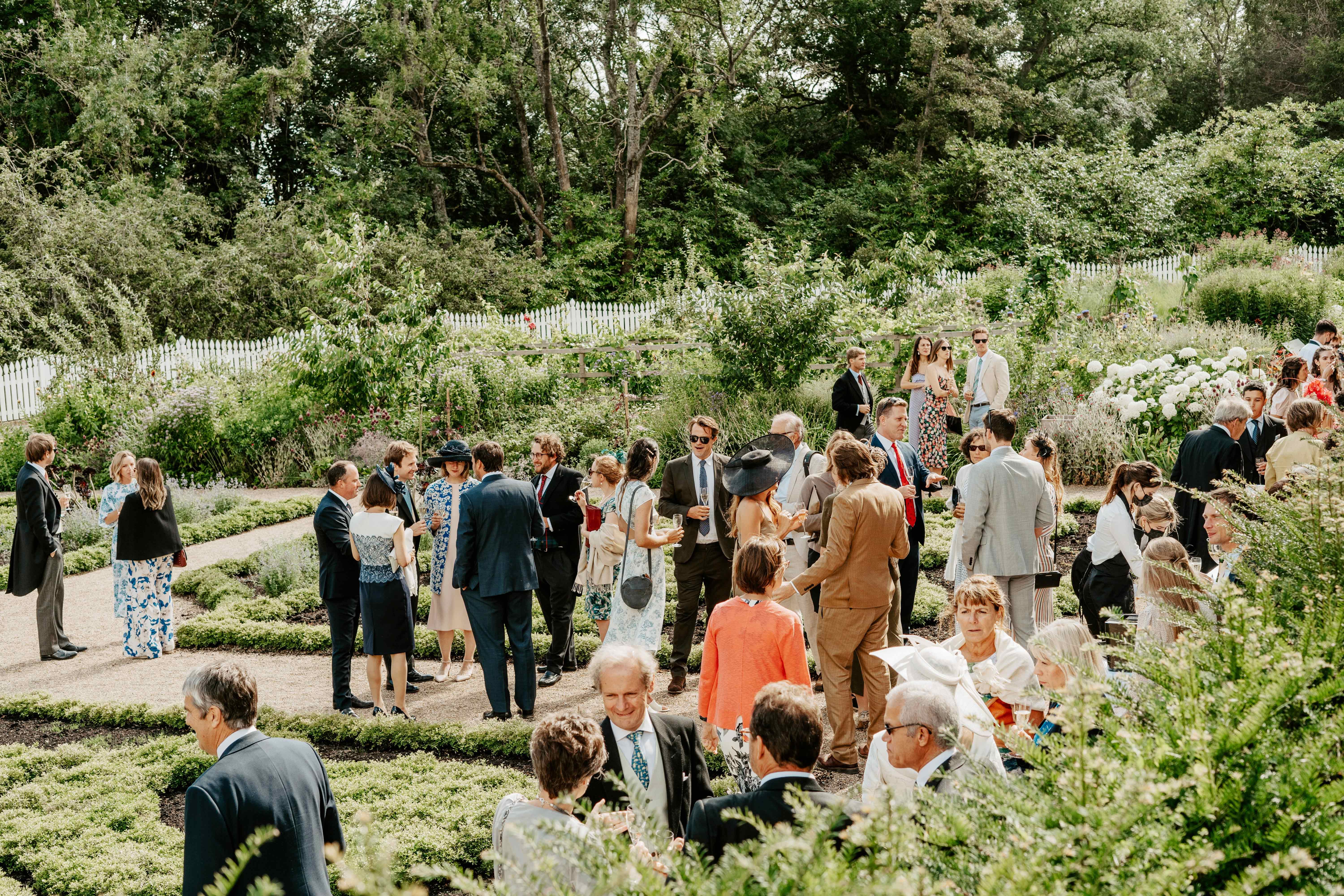 Mount Vernon Lawn and Pebble Garden 5