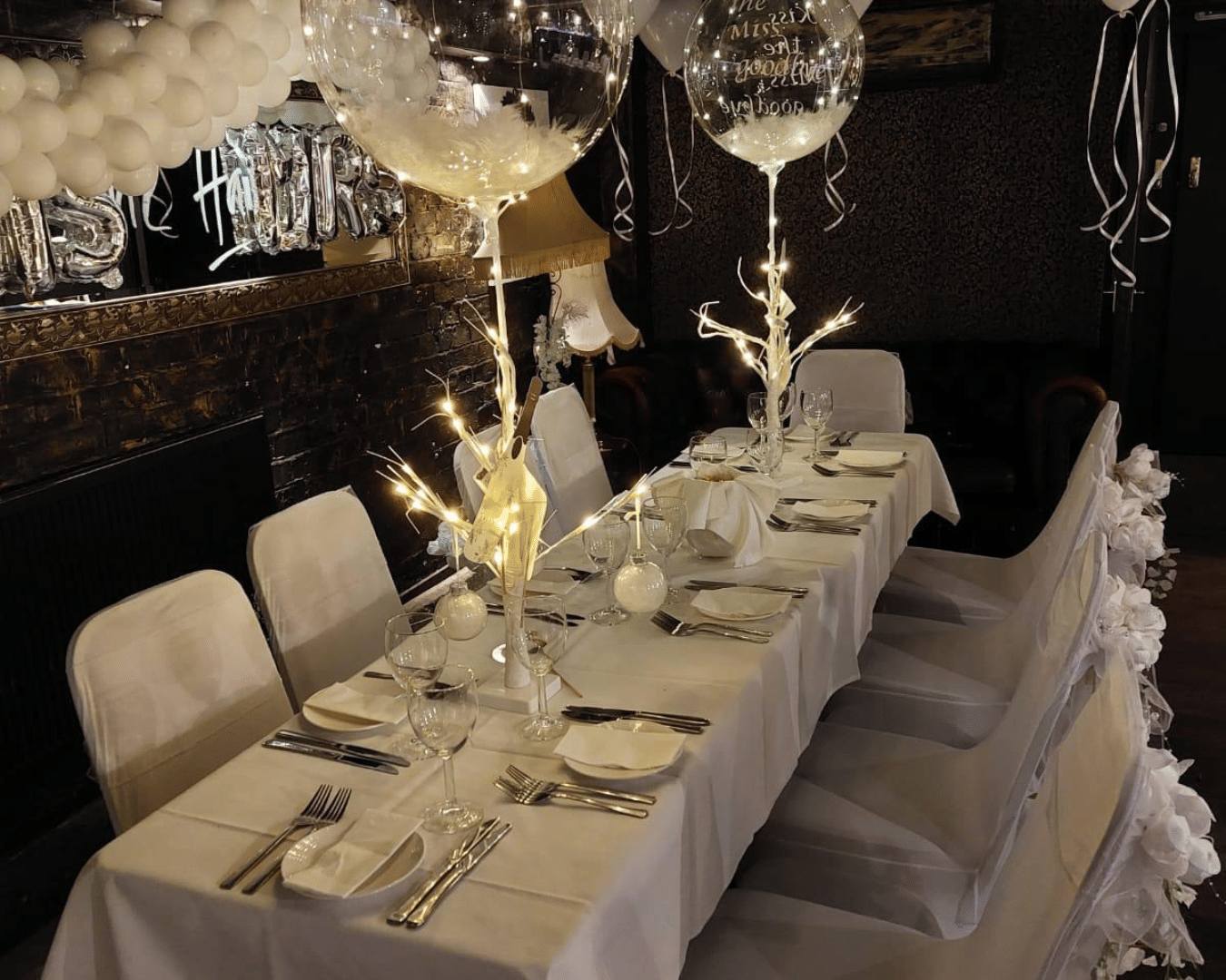 The Hamlet - Vinyl Bar  0